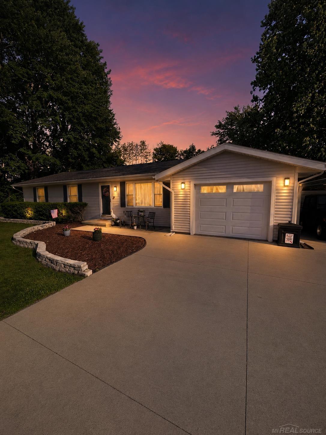 Photo 1 of Single family home for sale at 6085 S Birch Hl Dr St, Smiths Creek, MI 48074 | MLS# 58050223638 | Listing updated on 2026-10-03