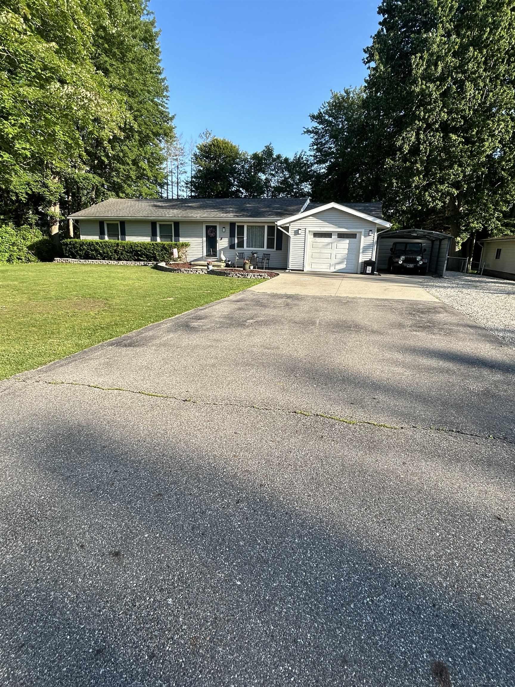 Photo 2 of Single family home for sale at 6085 S Birch Hl Dr St, Smiths Creek, MI 48074 | MLS# 58050223638 | Listing updated on 2026-10-03
