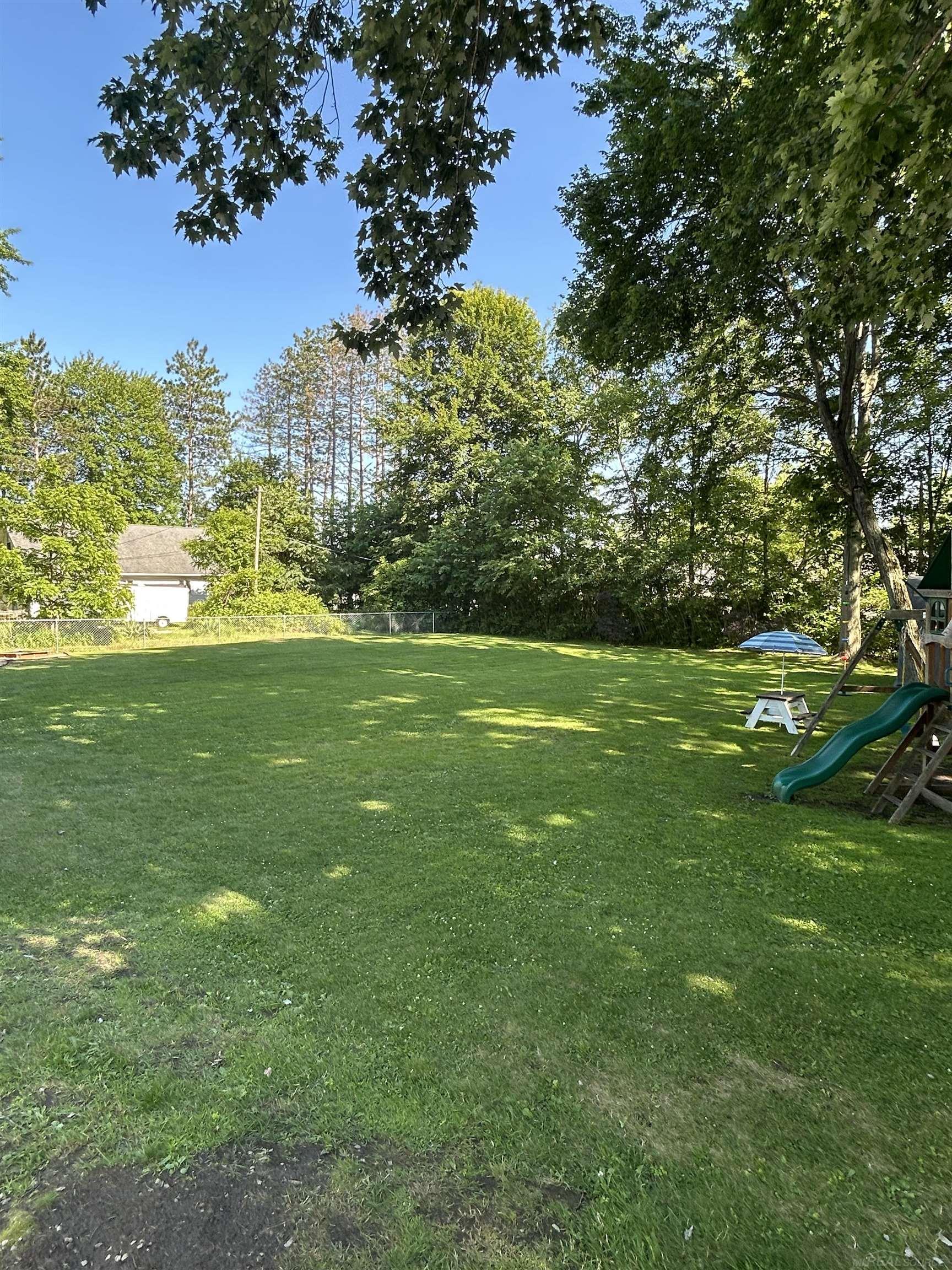 Photo 4 of Single family home for sale at 6085 S Birch Hl Dr St, Smiths Creek, MI 48074 | MLS# 58050223638 | Listing updated on 2026-10-03
