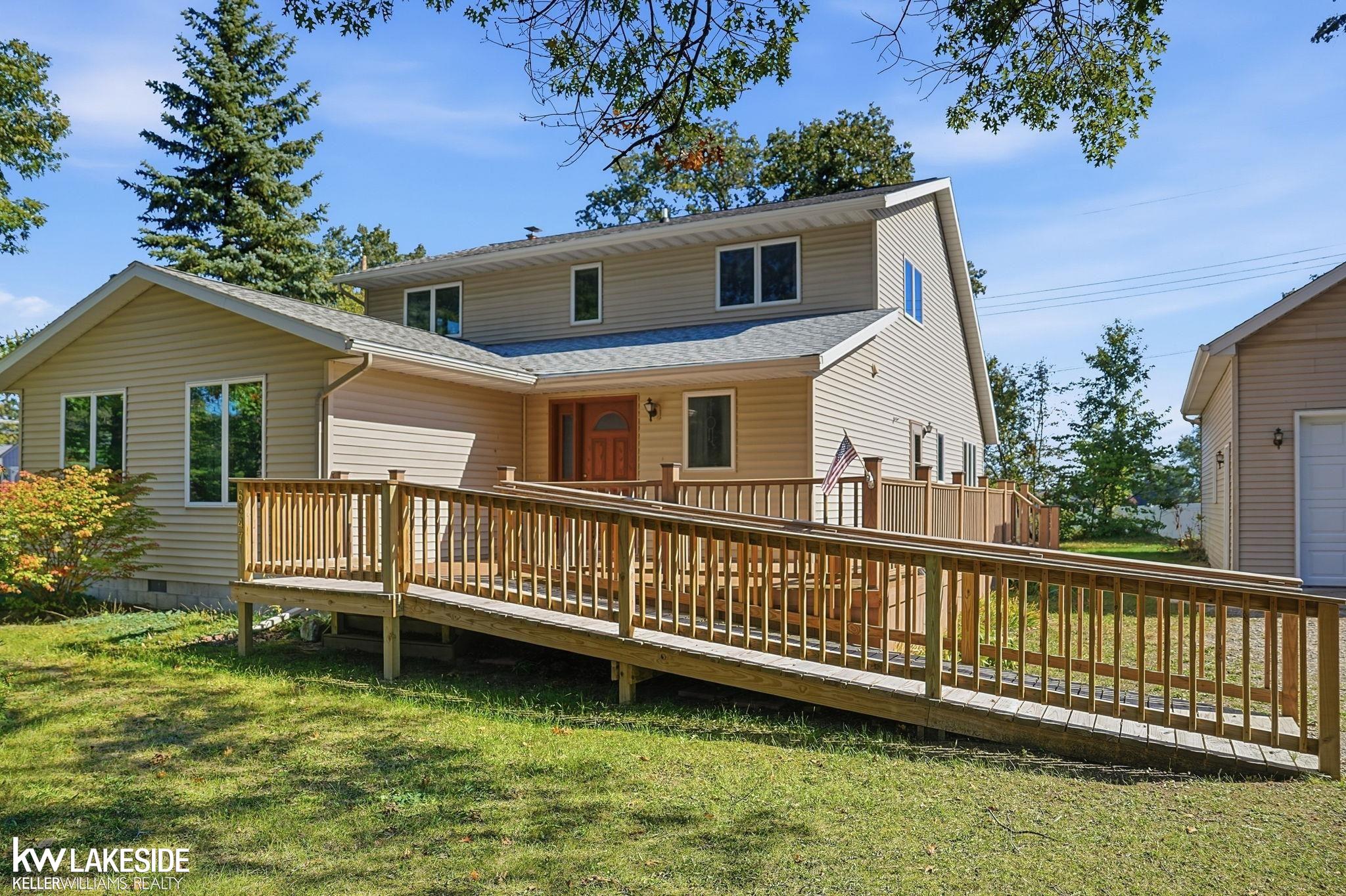 Photo 2 of Single family home for sale at 6847 Huron St, Caseville, MI 48725 | MLS# 58050223650 | Listing updated on 2026-10-02