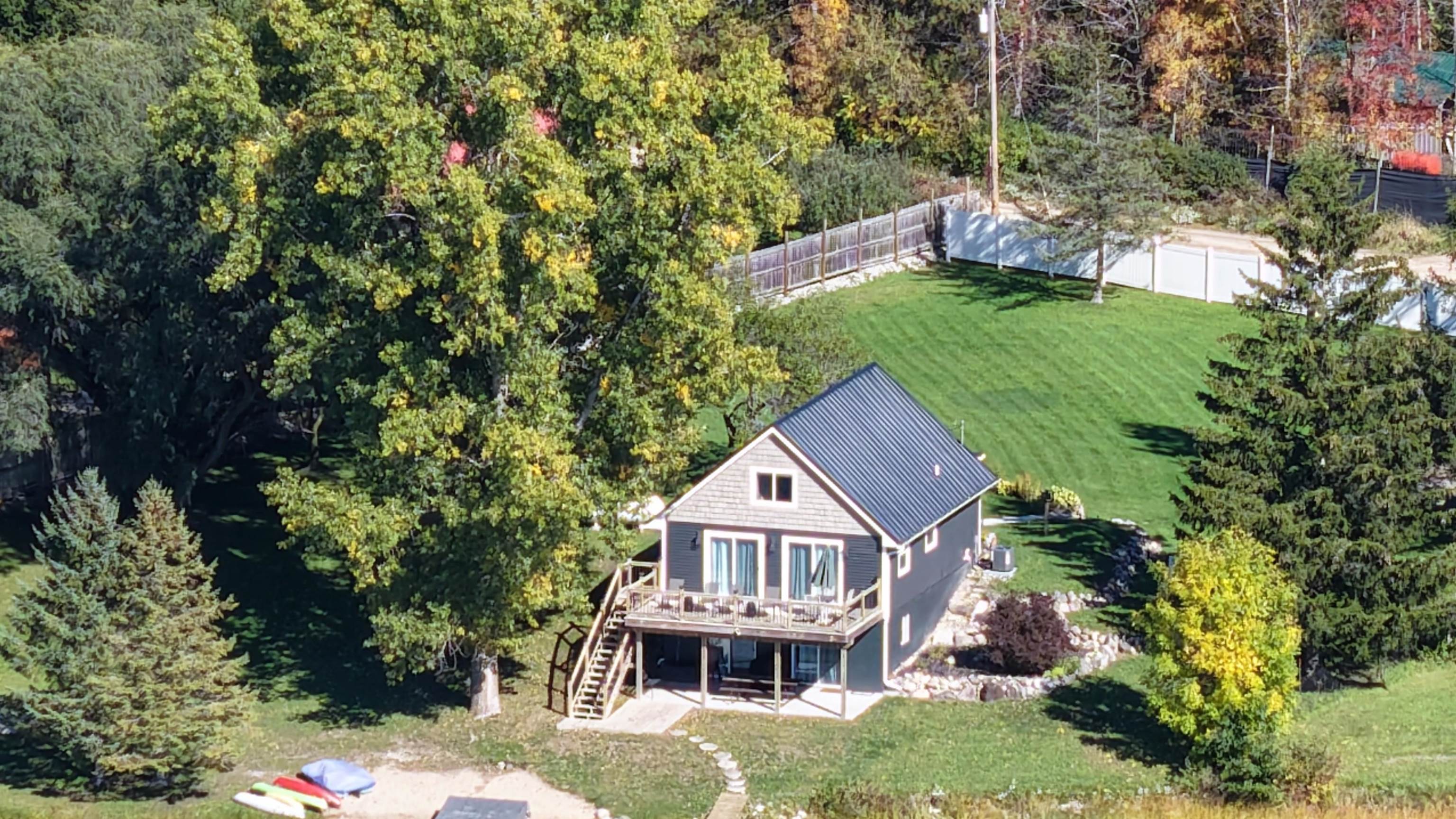Photo 3 of Single family home for sale at 3943 Wice Dr, Gladwin, MI 48624 | MLS# 50223660 | Listing updated on 2026-10-04