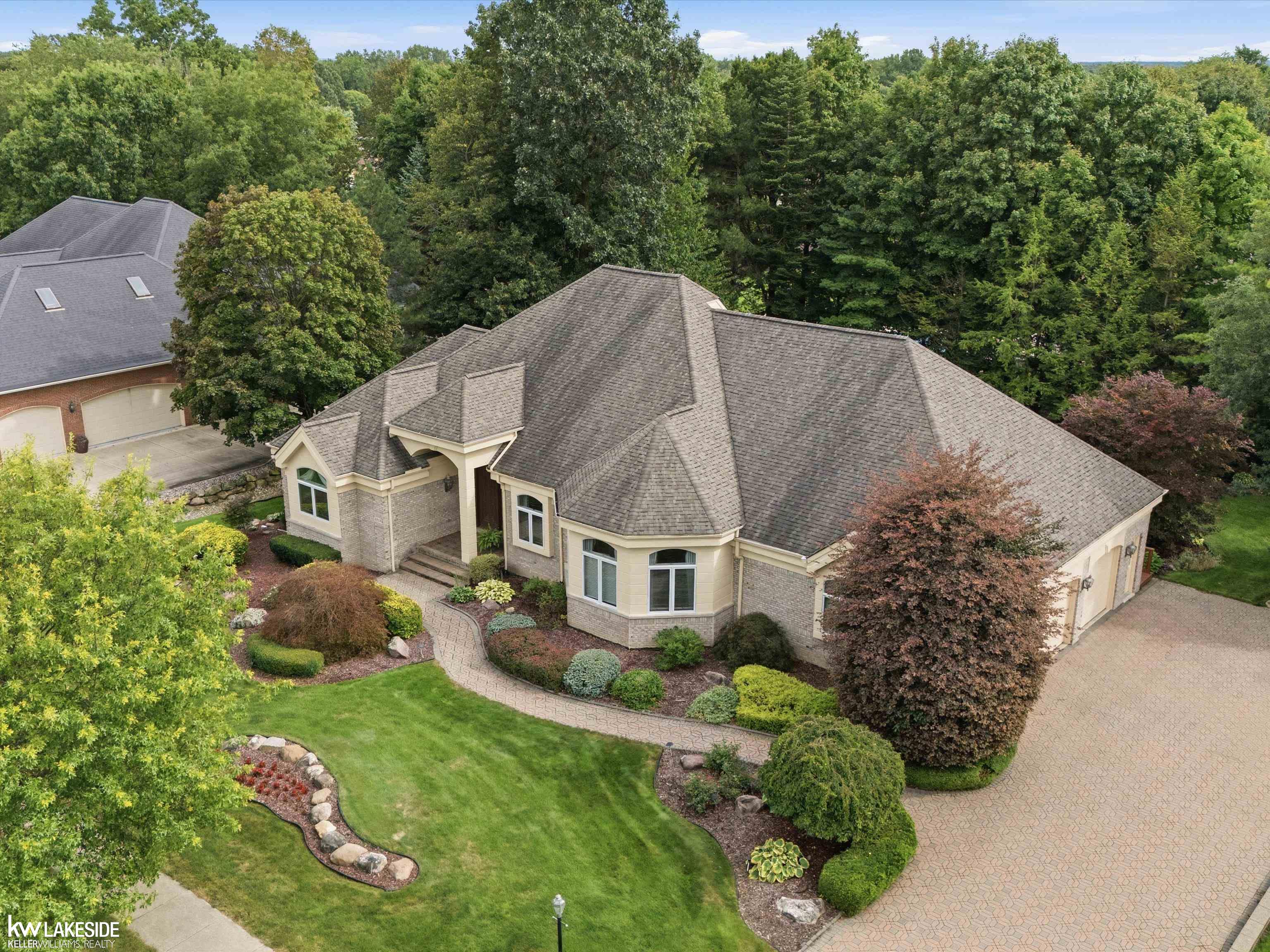 Photo 3 of Single family home for sale at 8804 Tournament Dr, Washington, MI 48094 | MLS# 58050223672 | Listing updated on 2026-10-02