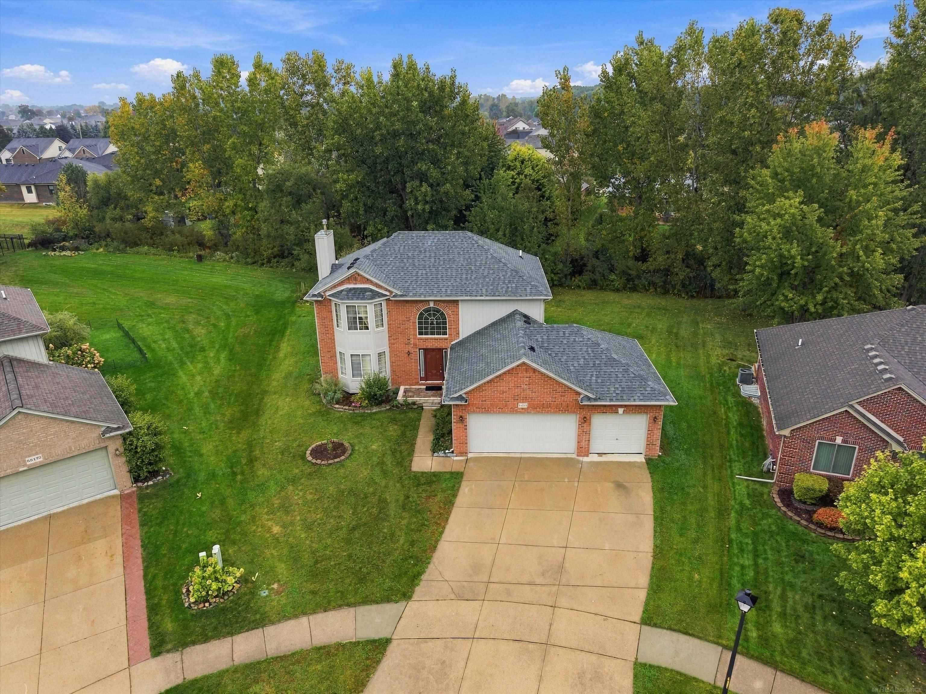 Photo 3 of Single family home for sale at 18885 Blackberry Dr, Macomb, MI 48042 | MLS# 58050223676 | Listing updated on 2026-10-02