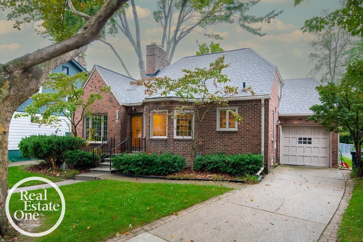 Photo 2 of Single family home for sale at 855 Loraine St, Grosse Pointe, MI 48230 | MLS# 58050223678 | Listing updated on 2026-10-02
