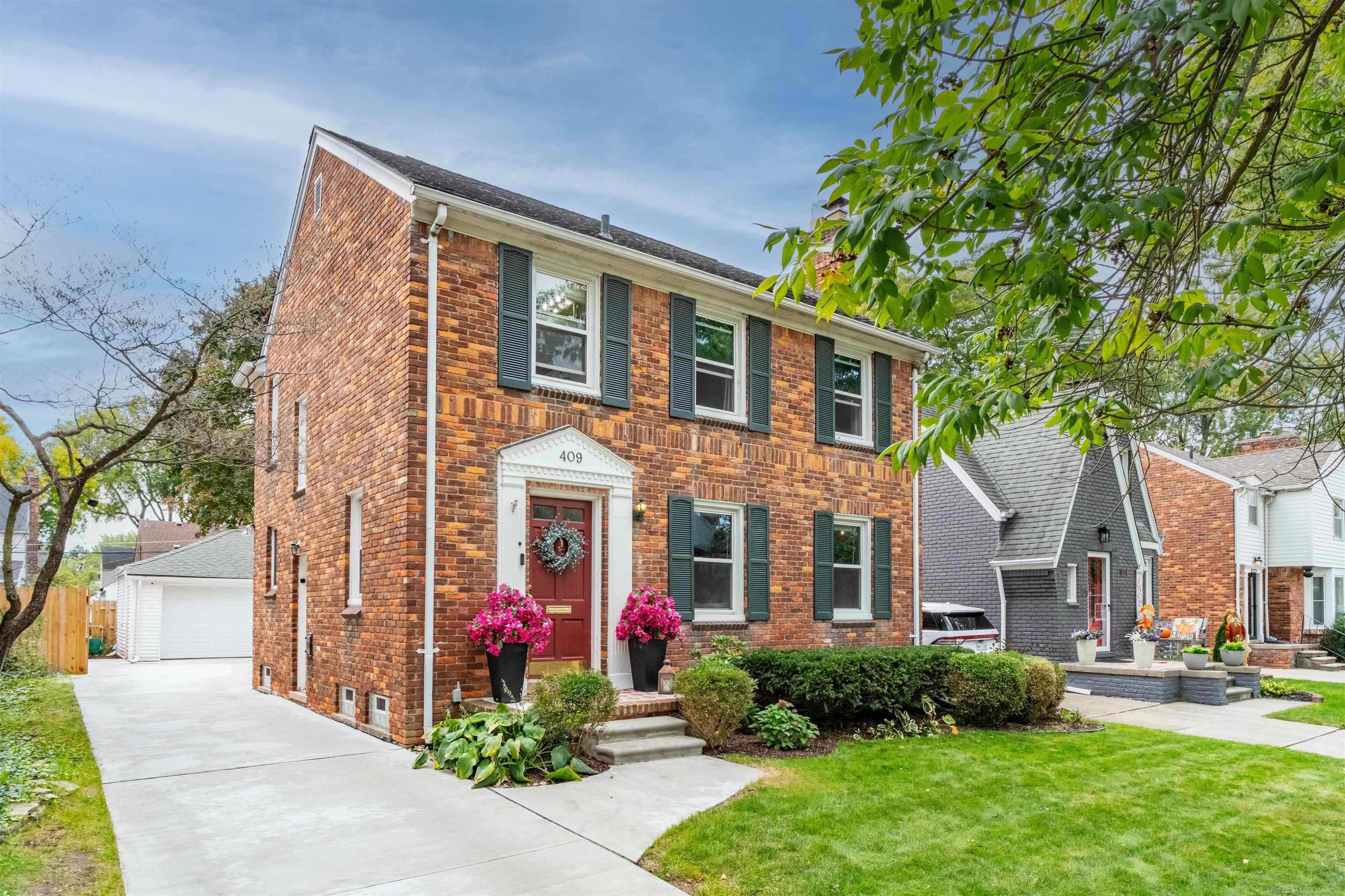 Photo 1 of Single family home for sale at 409 Madison St, Grosse Pointe Farms, MI 48236 | MLS# 58050223680 | Listing updated on 2026-10-02