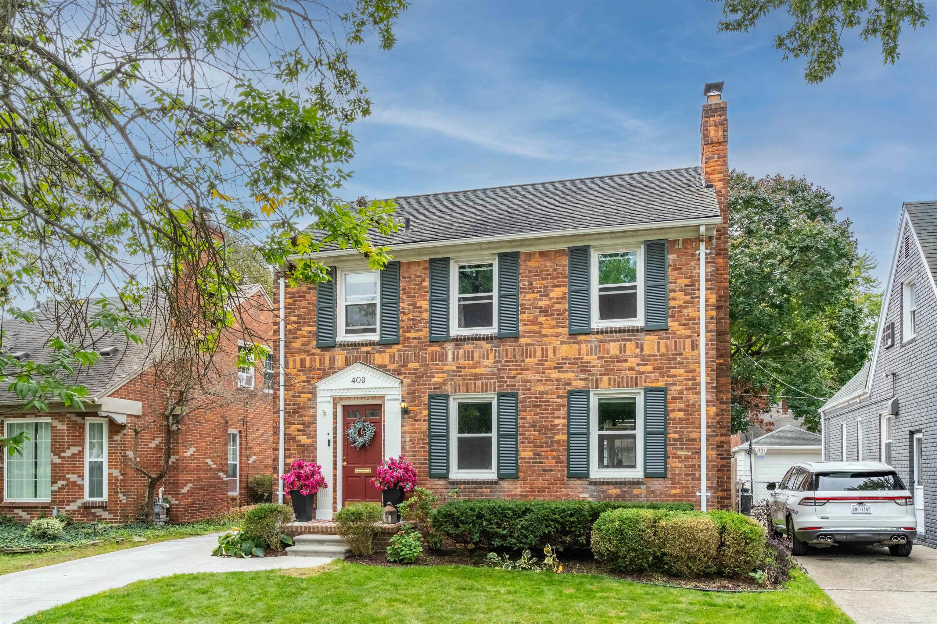 Photo 3 of Single family home for sale at 409 Madison St, Grosse Pointe Farms, MI 48236 | MLS# 58050223680 | Listing updated on 2026-10-02