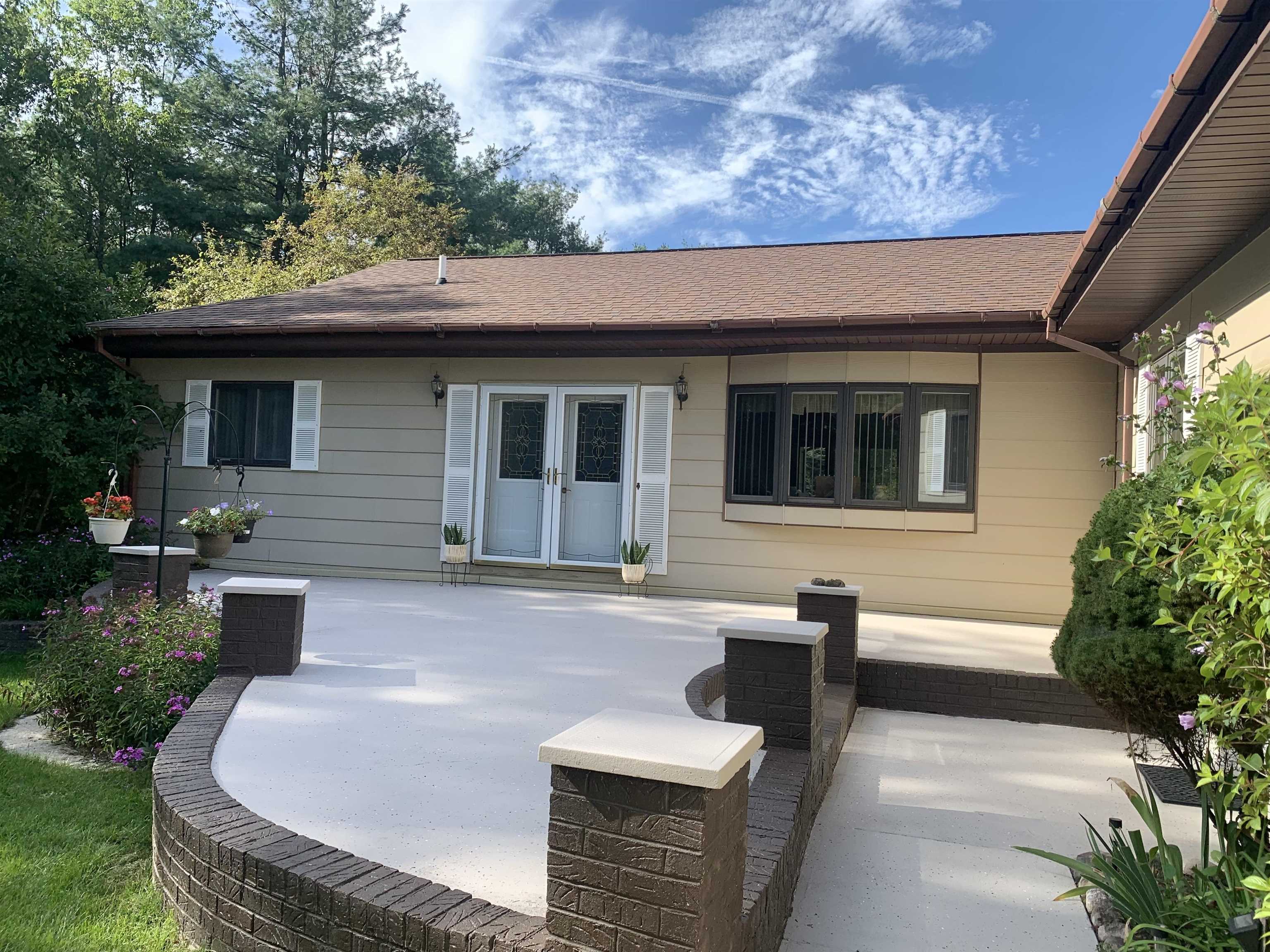 Photo 3 of Single family home for sale at 150 W Maple Grv Rd, Farwell, MI 48622 | MLS# 50223690 | Listing updated on 2026-10-06