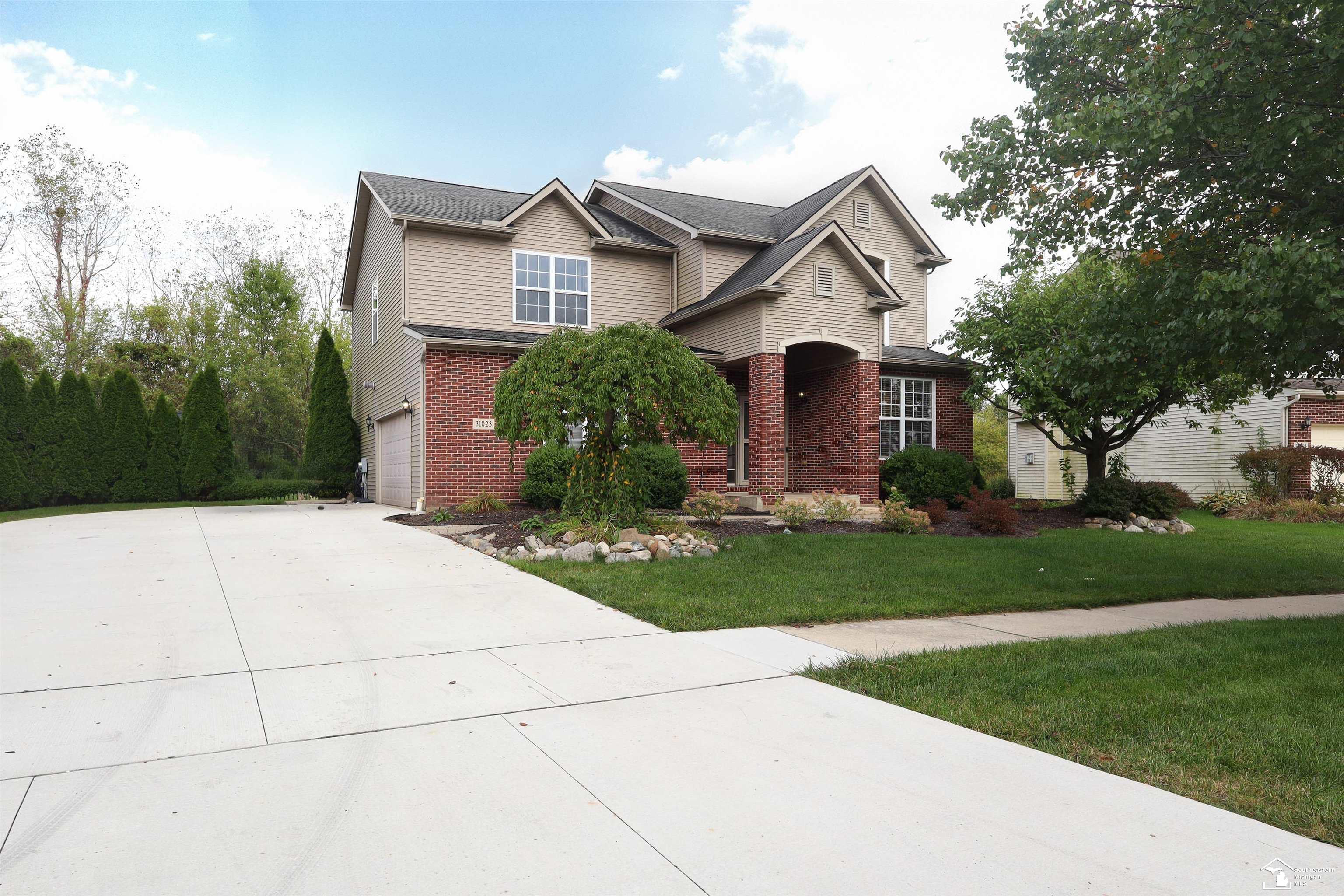 Photo 2 of Single family home for sale at 31023 Settlers Way Dr, Flat Rock, MI 48134 | MLS# 57050223691 | Listing updated on 2026-10-05