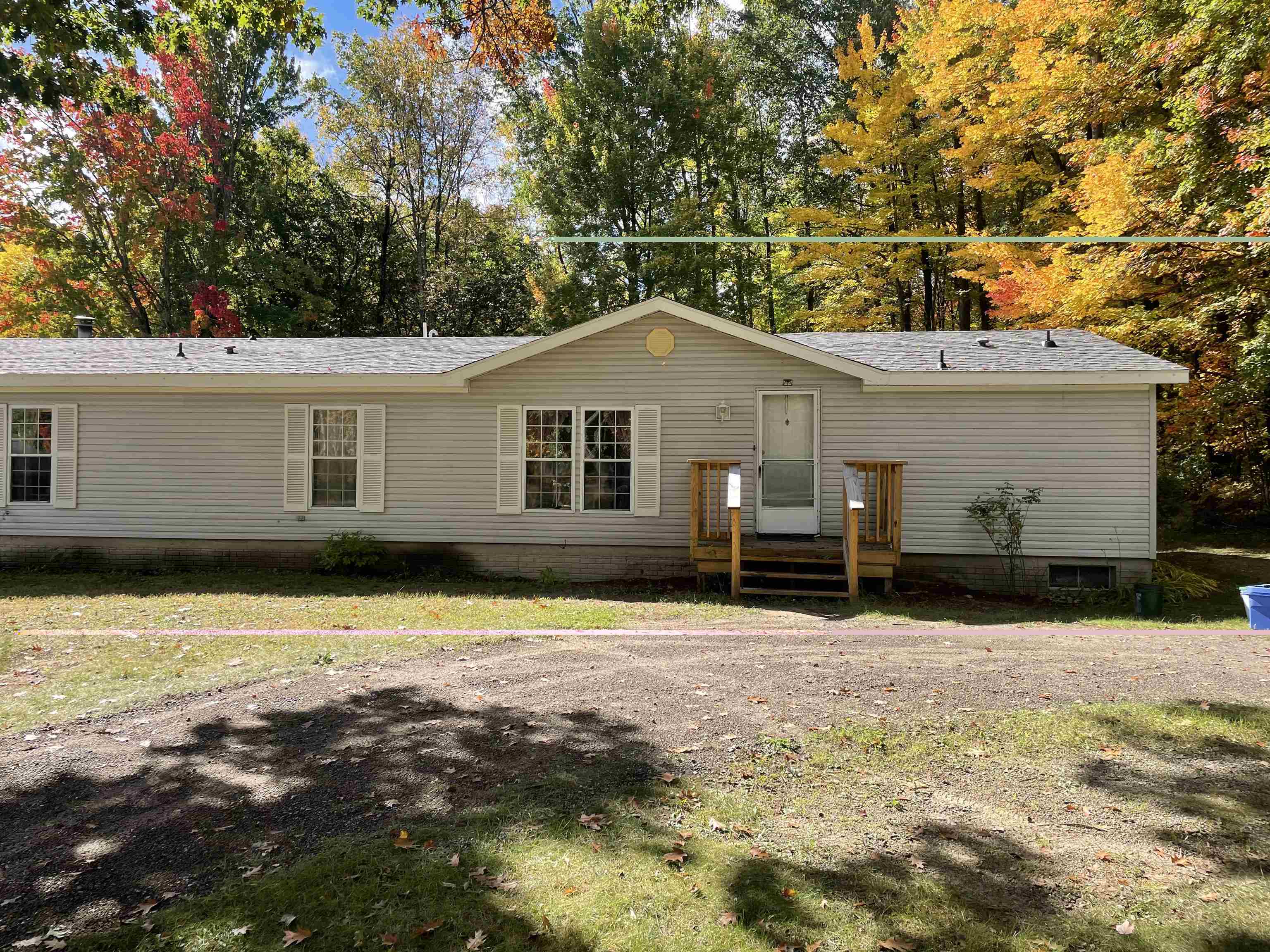 Photo 1 of Single family home for sale at 2335 W Monroe Rd, Harrison, MI 48625 | MLS# 50223697 | Listing updated on 2026-10-02