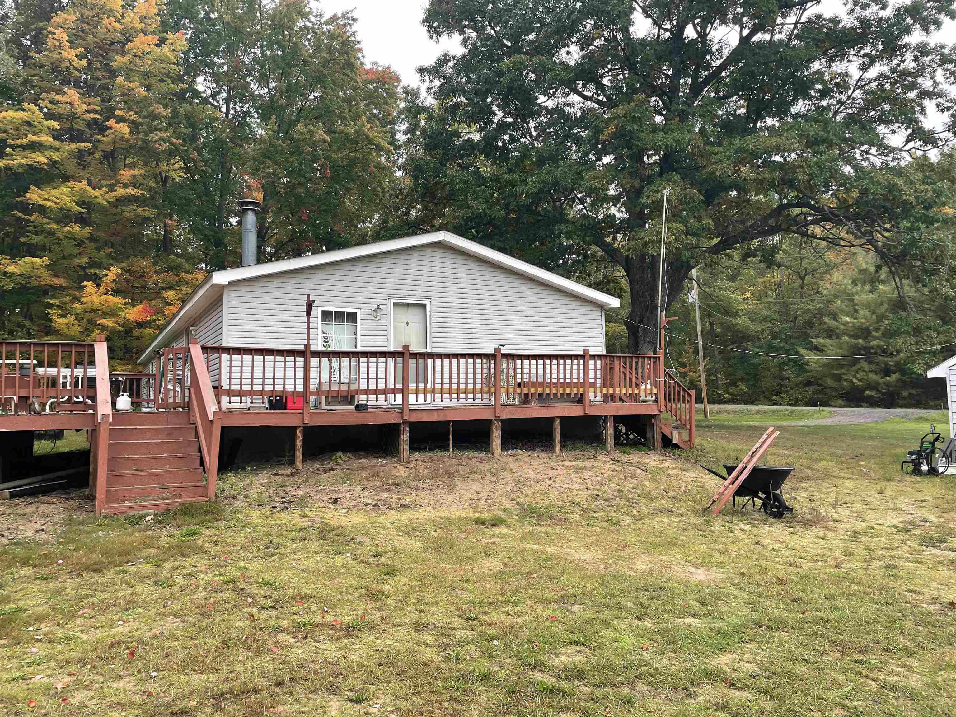 Photo 3 of Single family home for sale at 2335 W Monroe Rd, Harrison, MI 48625 | MLS# 50223697 | Listing updated on 2026-10-02