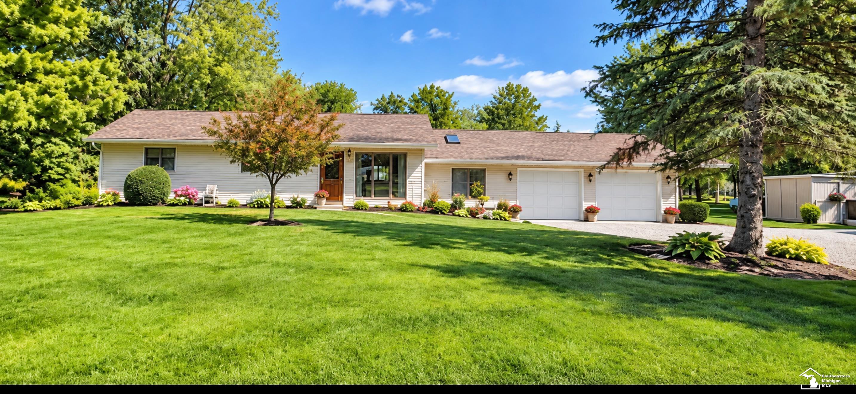 Photo 1 of Single family home for sale at 7505 S Huron River Dr, South Rockwood, MI 48179 | MLS# 57050223698 | Listing updated on 2026-10-08