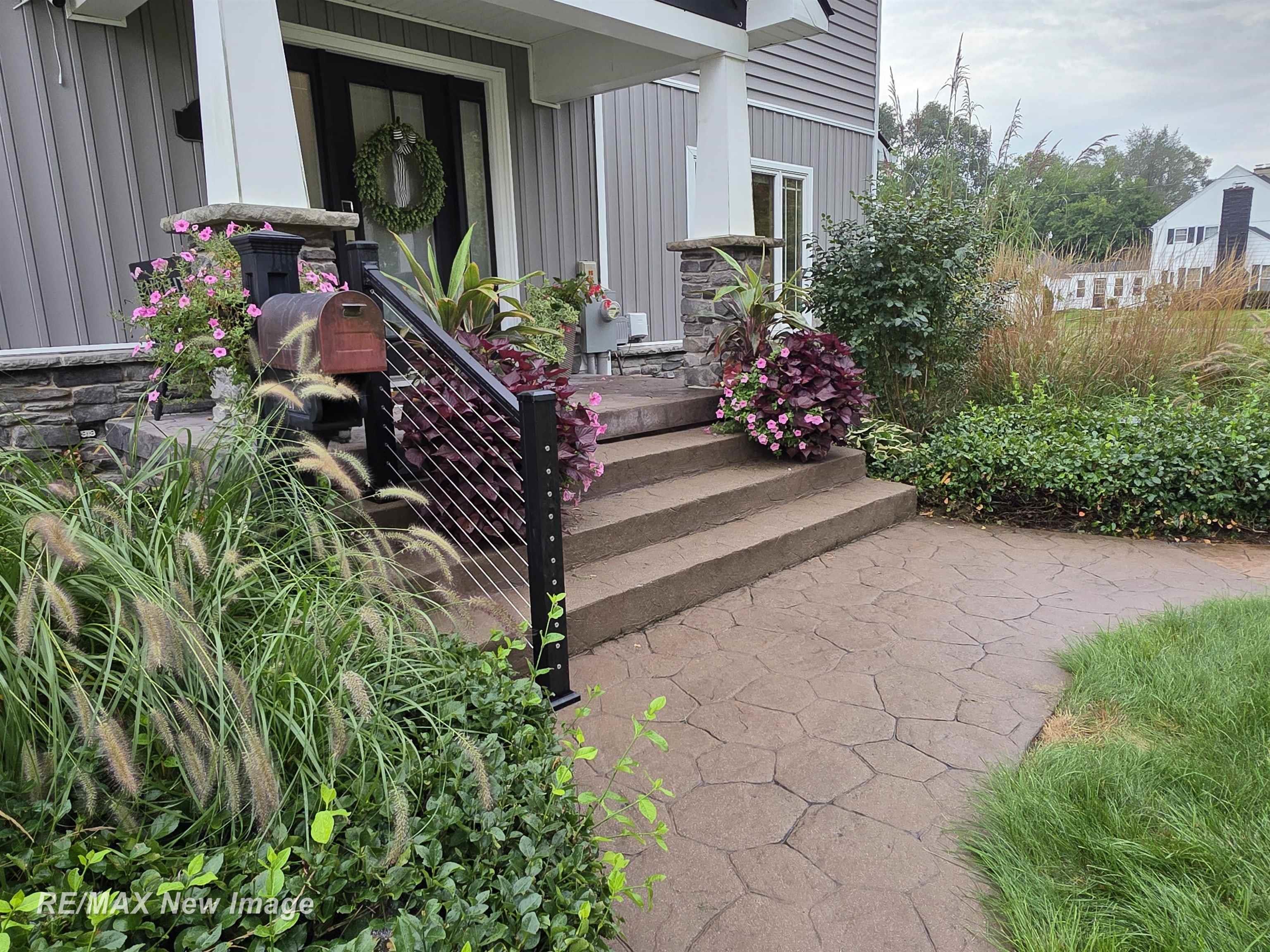 Photo 4 of Single family home for sale at 217 S Wood St, Chesaning, MI 48616 | MLS# 61050223700 | Listing updated on 2026-10-07