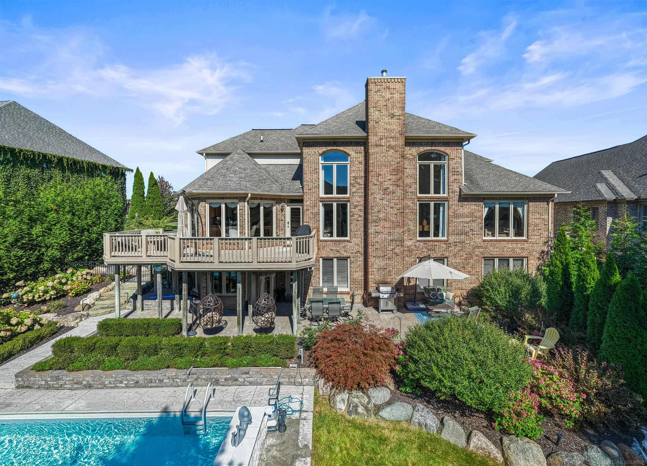 Photo 3 of Single family home for sale at 54185 Carrington Dr, Shelby Township, MI 48316 | MLS# 58050223716 | Listing updated on 2026-10-04