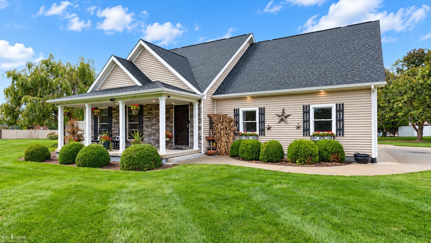 Photo 1 of Single family home for sale at 940 Marguerite Dr, Owosso, MI 48867 | MLS# 5050223717 | Listing updated on 2026-10-02