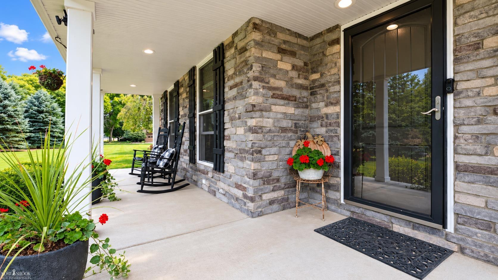 Photo 3 of Single family home for sale at 940 Marguerite Dr, Owosso, MI 48867 | MLS# 5050223717 | Listing updated on 2026-10-02