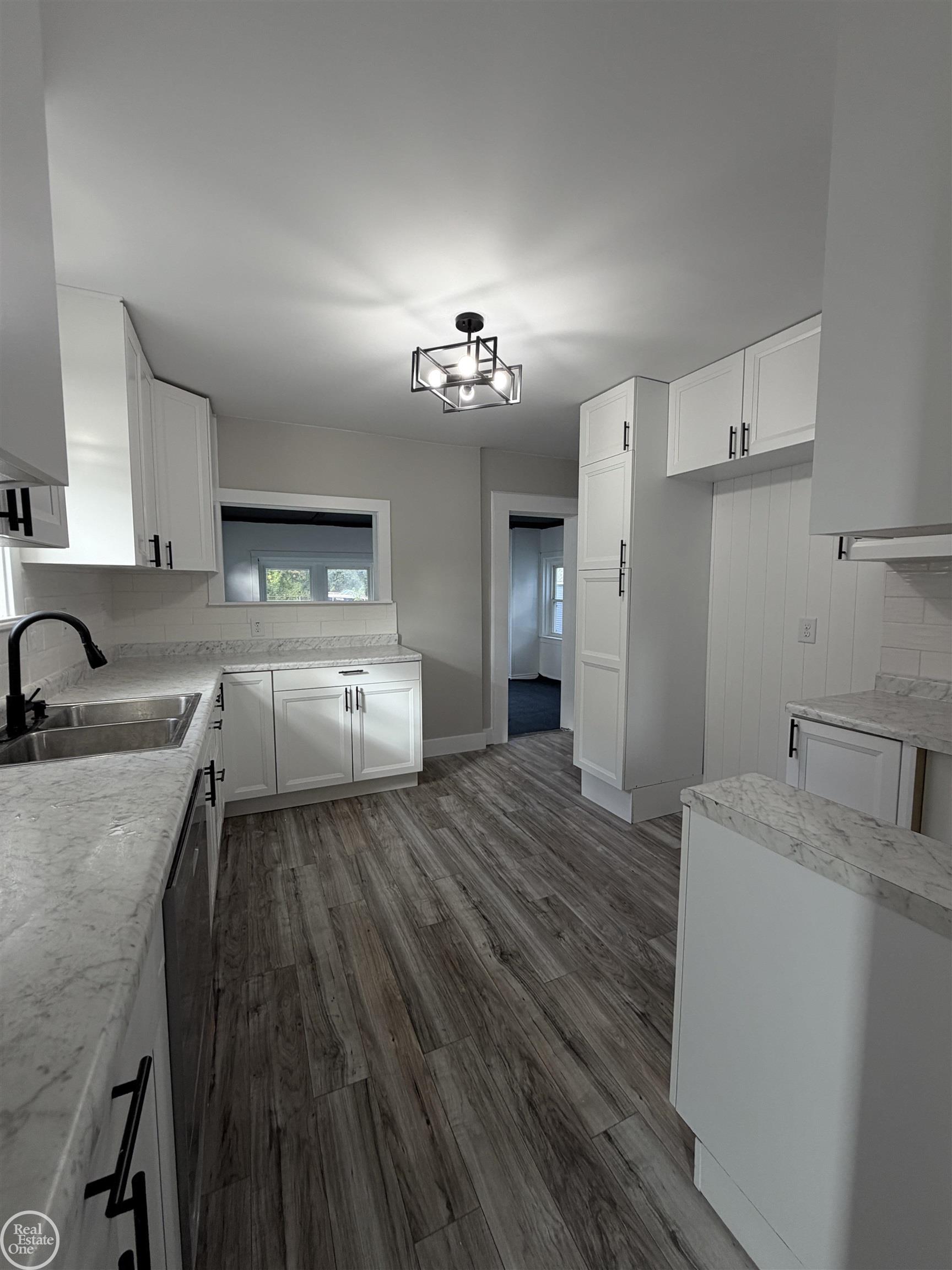 Photo 1 of Single family home for sale at 815 Beard St, Port Huron, MI 48060 | MLS# 58050223728 | Listing updated on 2026-10-05
