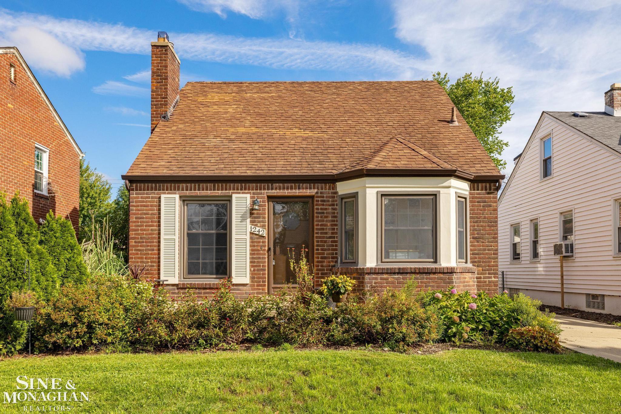 Single family home for sale at 1242 Roslyn Rd, Grosse Pointe Woods, MI 48236 | MLS# 58050223737