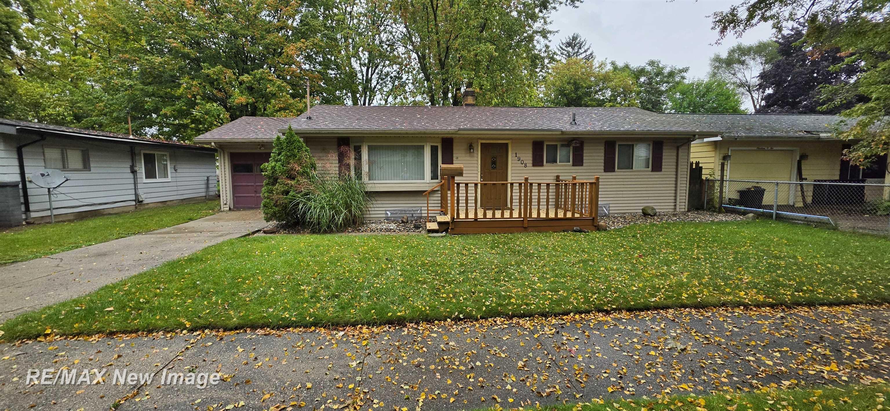 Photo 2 of Single family home for sale at 1908 Oxford St, Saginaw, MI 48602 | MLS# 61050223749 | Listing updated on 2026-10-02