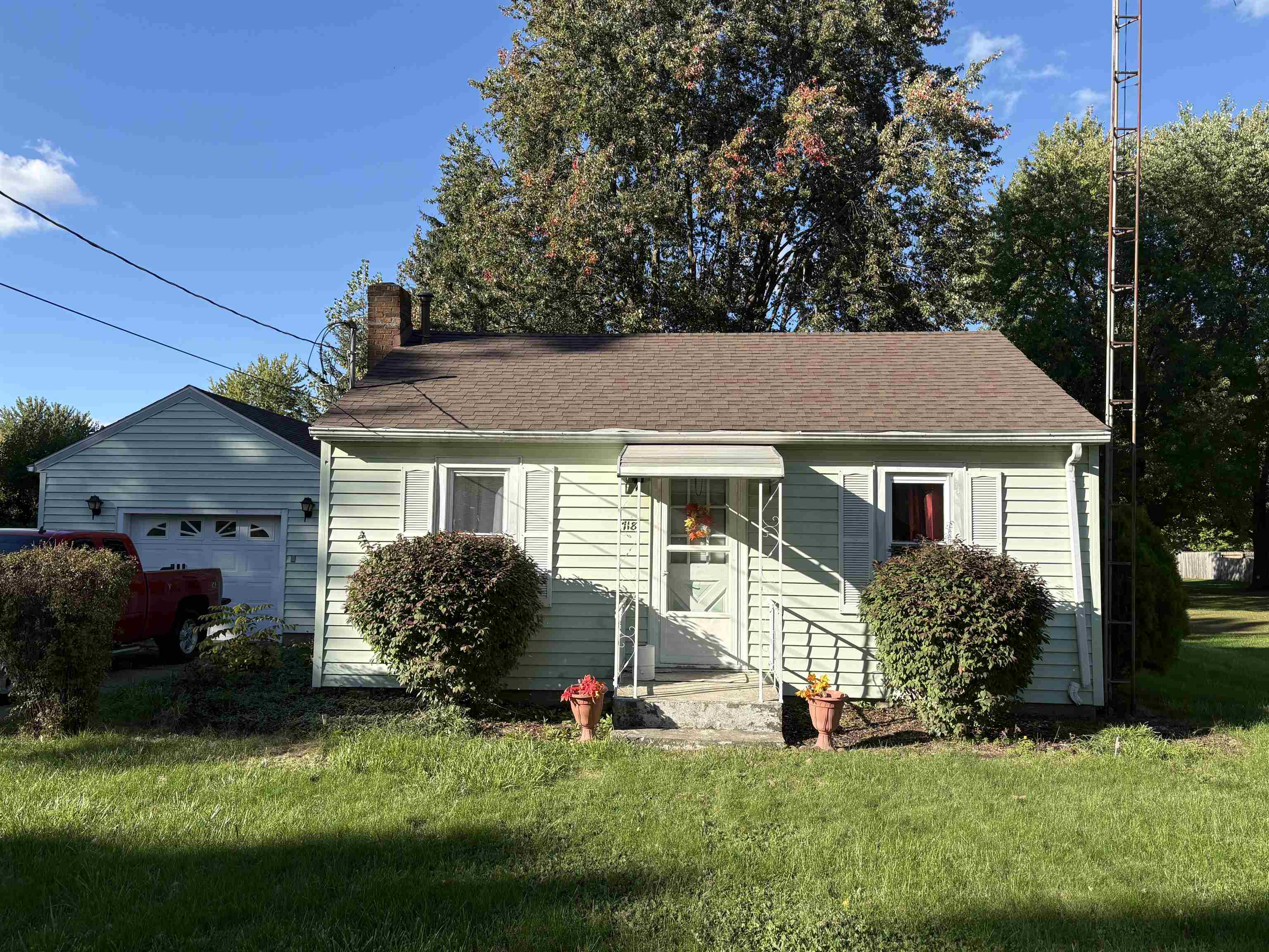 Photo 1 of Single family home for sale at 718 Thayer St, Chesaning, MI 48616 | MLS# 60050223751 | Listing updated on 2026-10-07