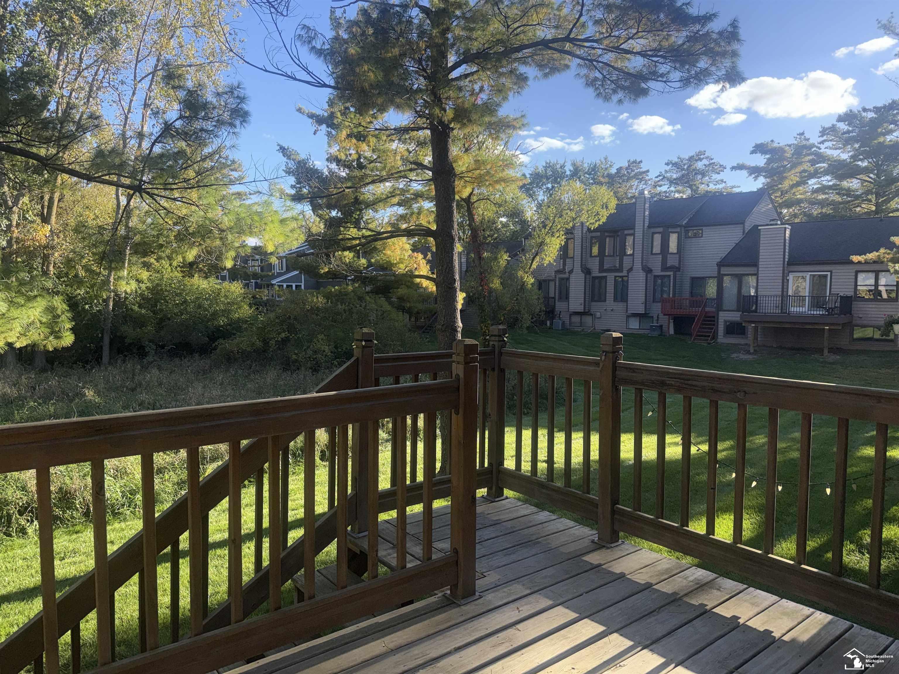 Listing Photo 5 - Condo for sale in building located at 2385 N Wild Blossom Ct Cir, East Lansing, MI 48823