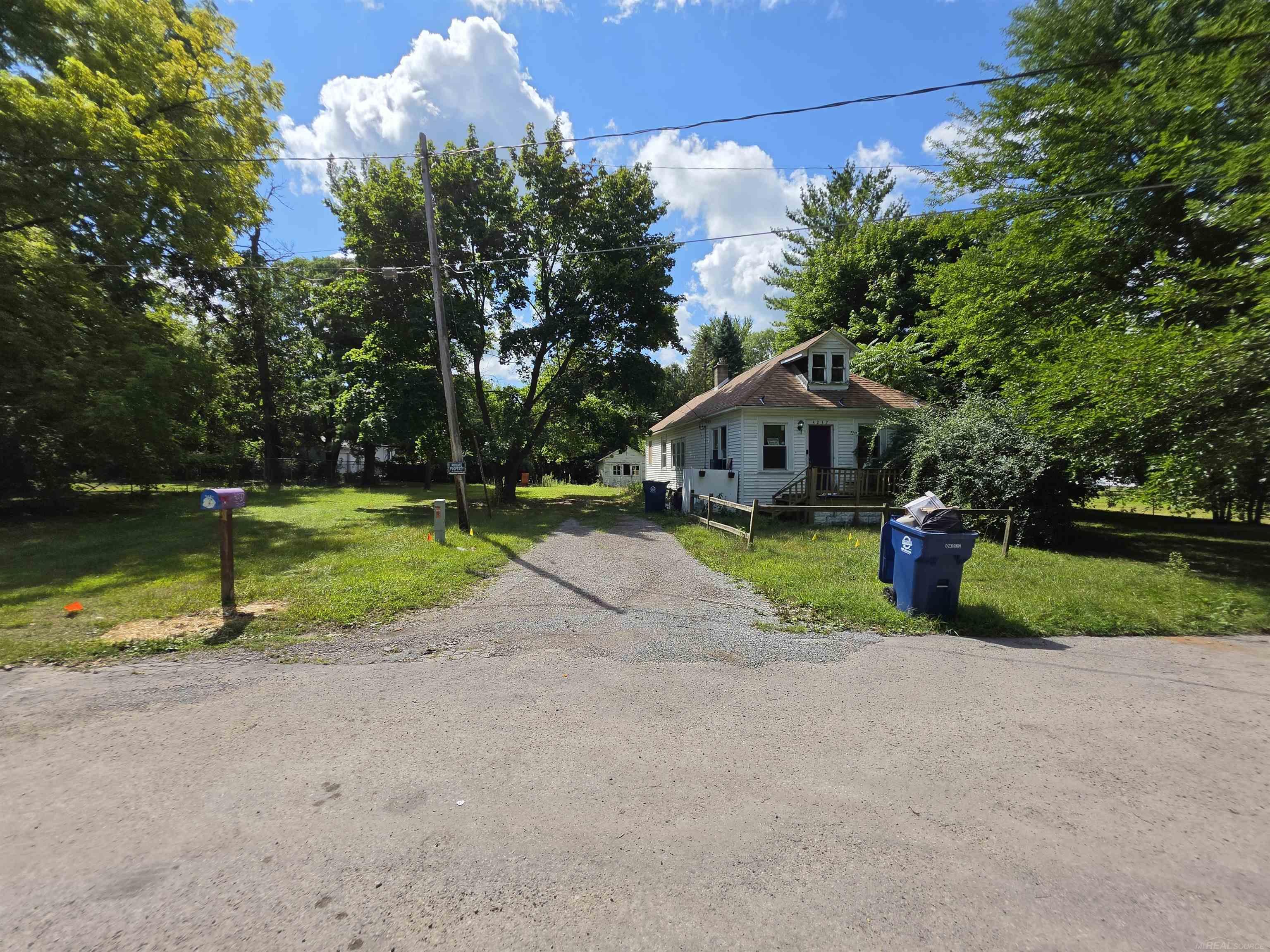 Photo 1 of Single family home for sale at 4237 Wood St, Saginaw, MI 48638 | MLS# 58050223772 | Listing updated on 2026-10-03