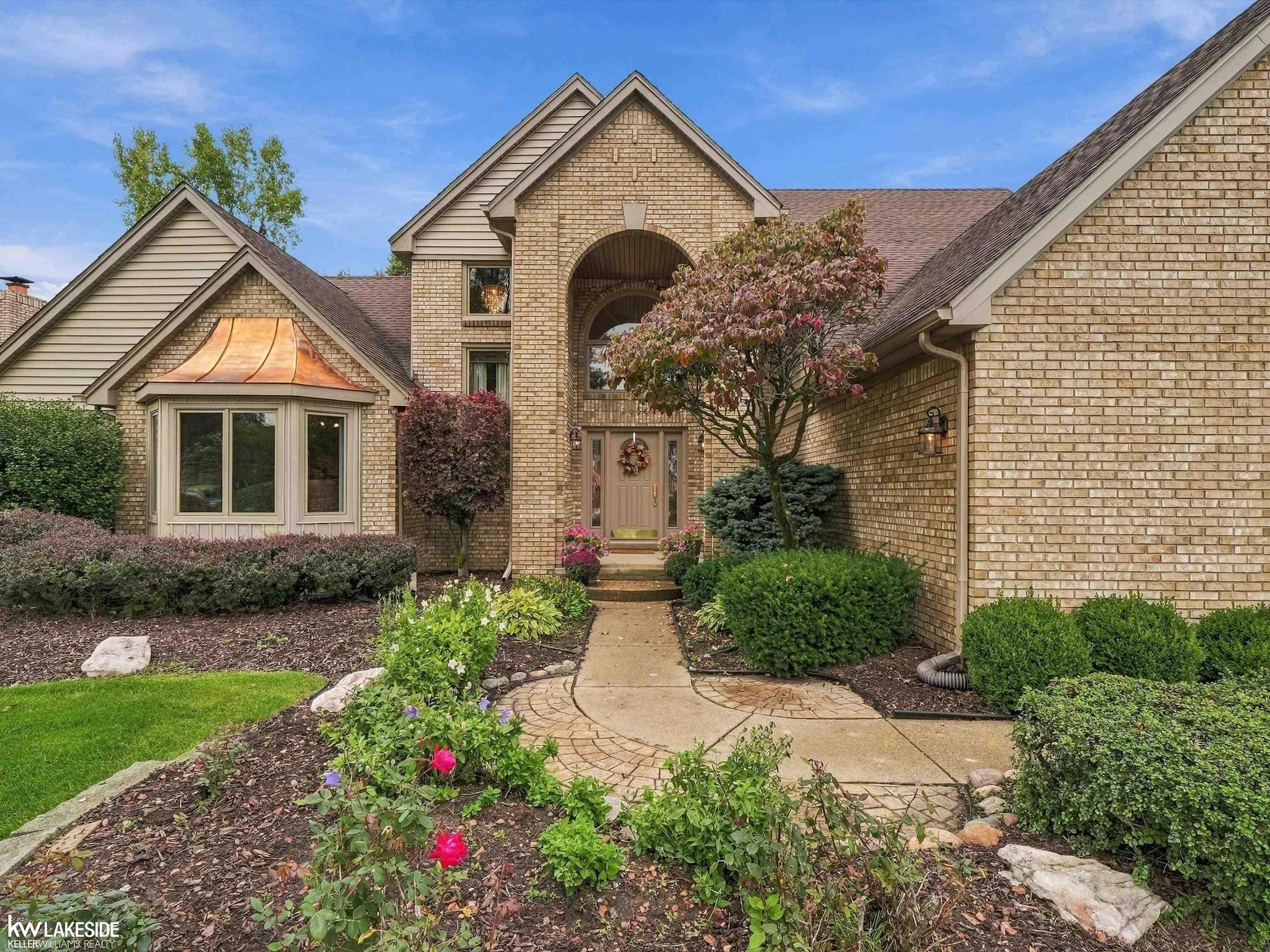Photo 1 of Single family home for sale at 8825 Grace St, Shelby Township, MI 48317 | MLS# 58050223779 | Listing updated on 2026-10-05