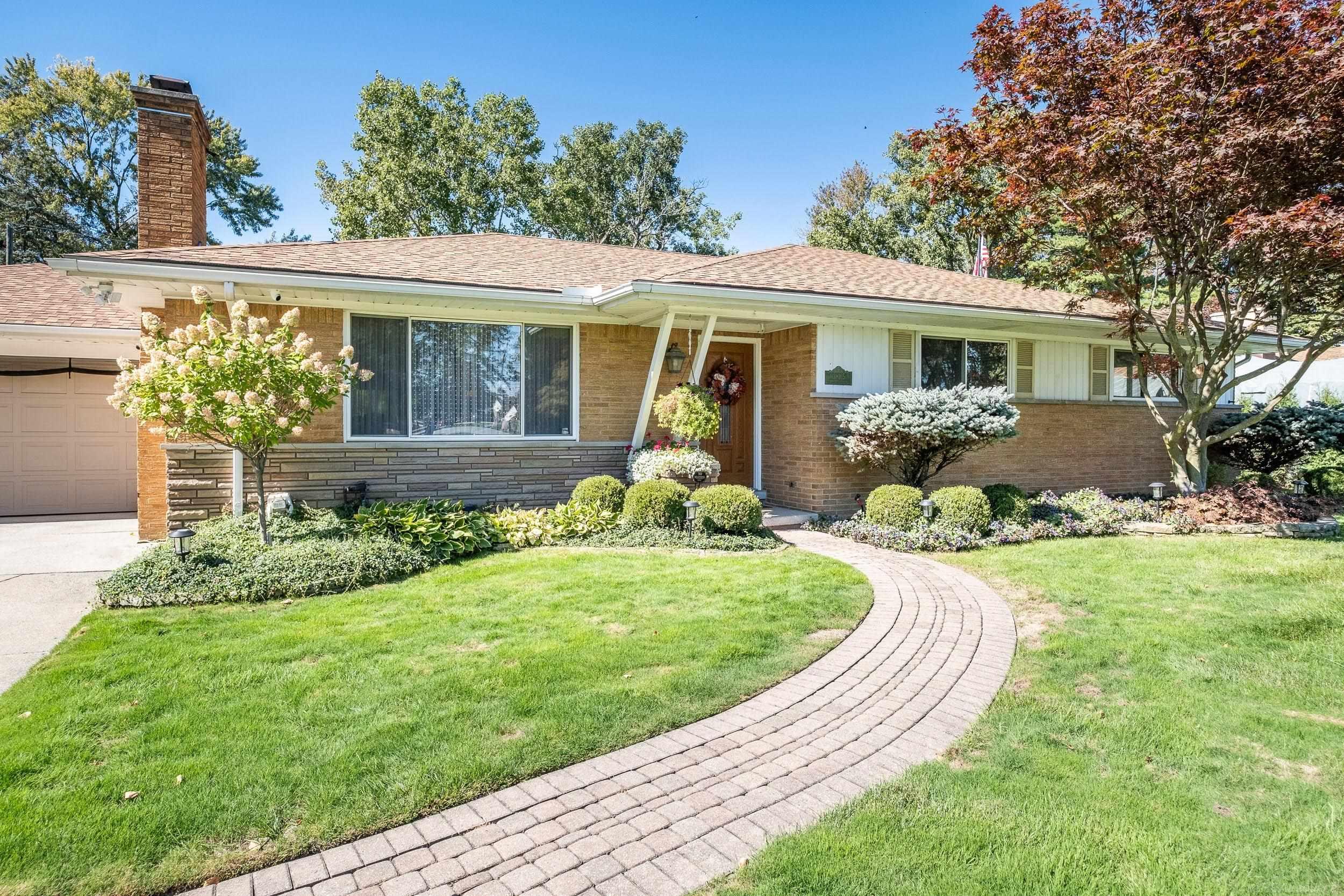 Photo 3 of Single family home for sale at 38165 Circolo St, Harrison Township, MI 48045 | MLS# 58050223782 | Listing updated on 2026-10-05