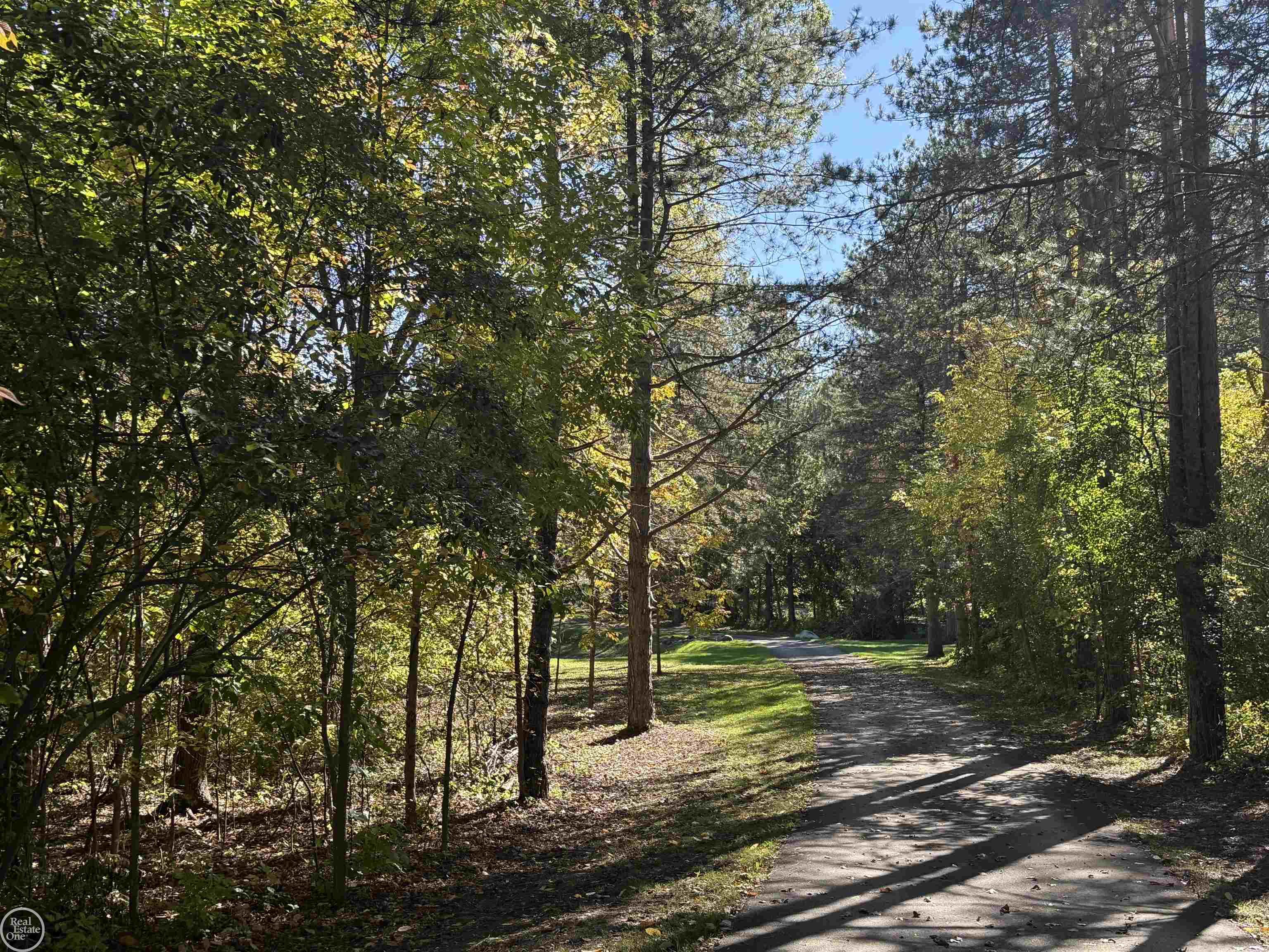 Photo 4 of Single family home for sale at 306 N Hurd Rd, Ortonville, MI 48462 | MLS# 58050223794 | Listing updated on 2026-10-05