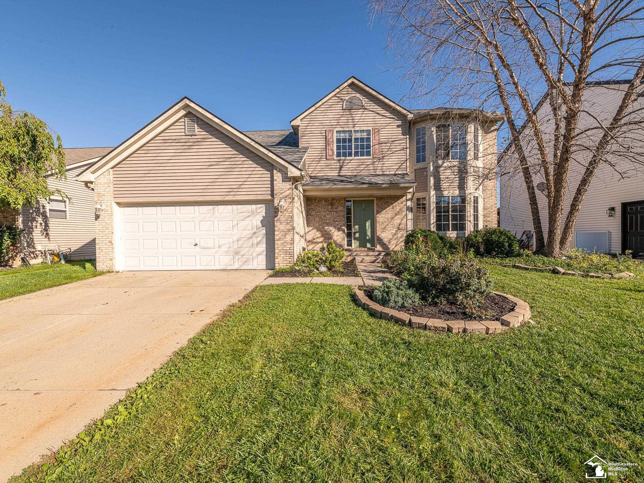 Photo 1 of Single family home for sale at 691 Falcon Dr, Dundee, MI 48131 | MLS# 57050223803 | Listing updated on 2026-10-05