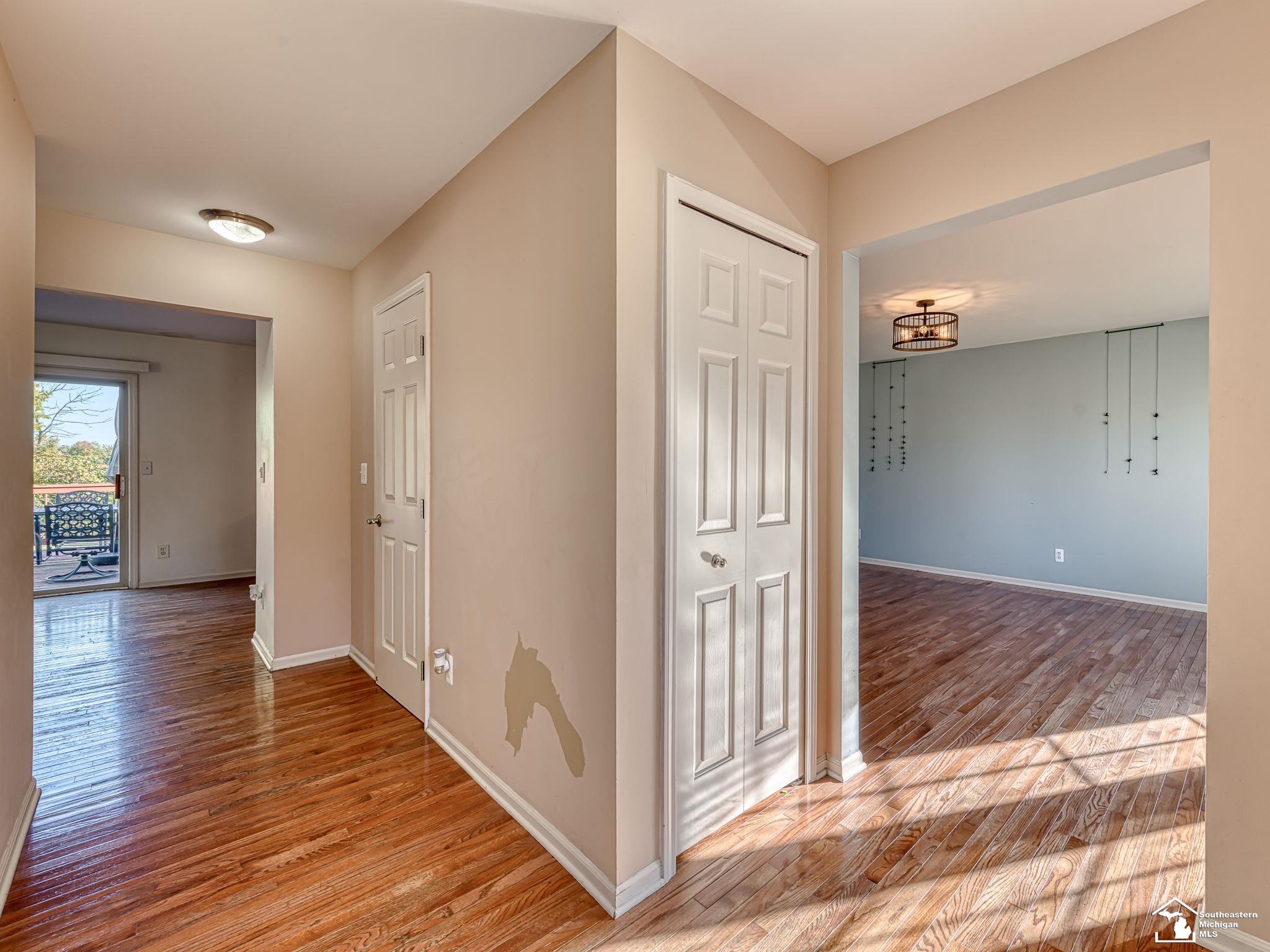 Photo 3 of Single family home for sale at 691 Falcon Dr, Dundee, MI 48131 | MLS# 57050223803 | Listing updated on 2026-10-05