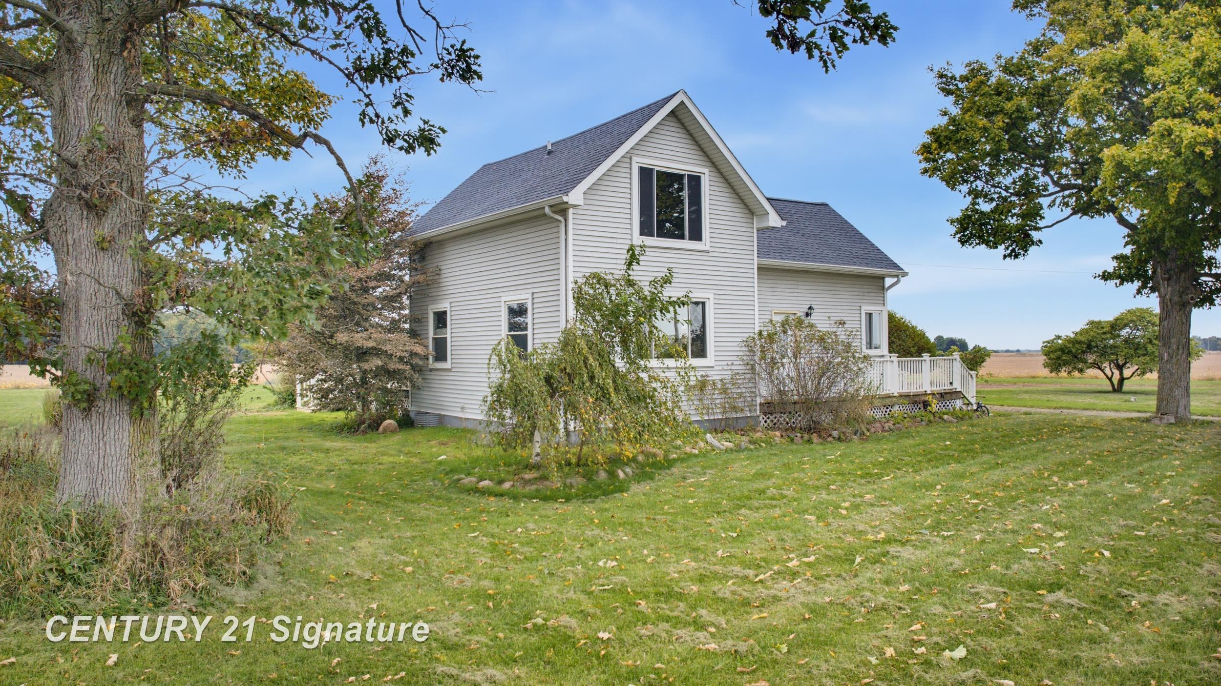 Photo 1 of Single family home for sale at 19422 Stuart Rd, Chesaning, MI 48616 | MLS# 61050223811 | Listing updated on 2026-10-04