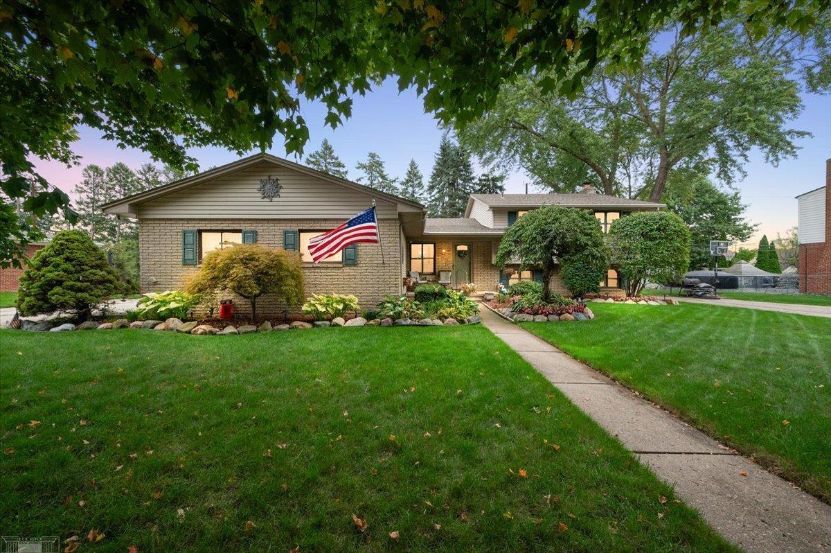 Photo 1 of Single family home for sale at 35772 Hilton Dr, Clinton Township, MI 48035 | MLS# 58050223812 | Listing updated on 2026-10-05
