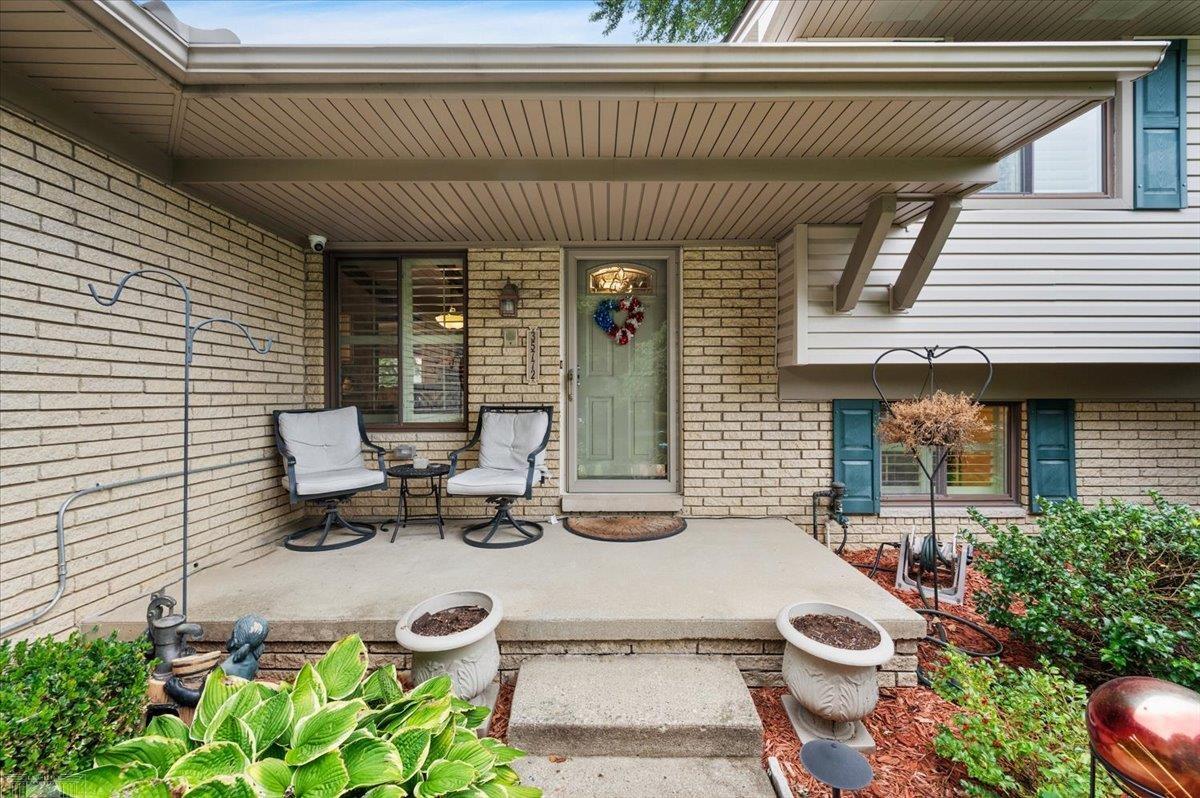 Photo 3 of Single family home for sale at 35772 Hilton Dr, Clinton Township, MI 48035 | MLS# 58050223812 | Listing updated on 2026-10-05