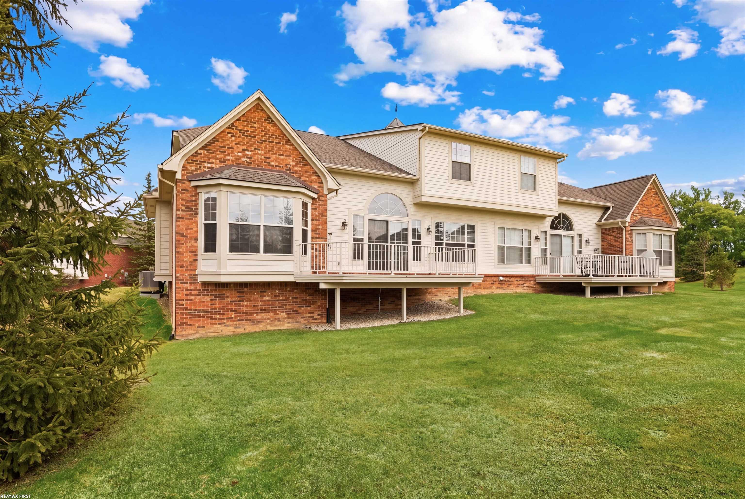 Photo 3 of Condo for sale at 2747 Castlemartin Ct, Oakland Township, MI 48306 | MLS# 58050223814 | Listing updated on 2026-10-05