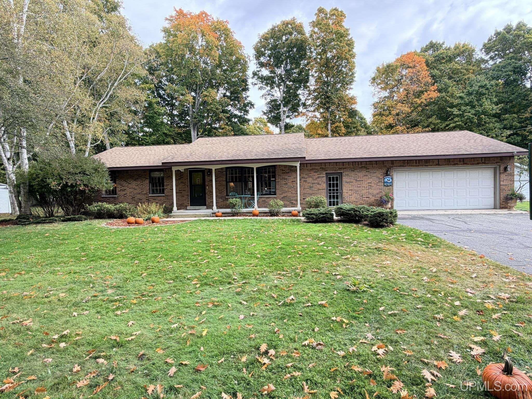 Photo 1 of Single family home for sale at 1280 N Mary St, Manistique, MI 49854 | MLS# 50223821 | Listing updated on 2026-10-07