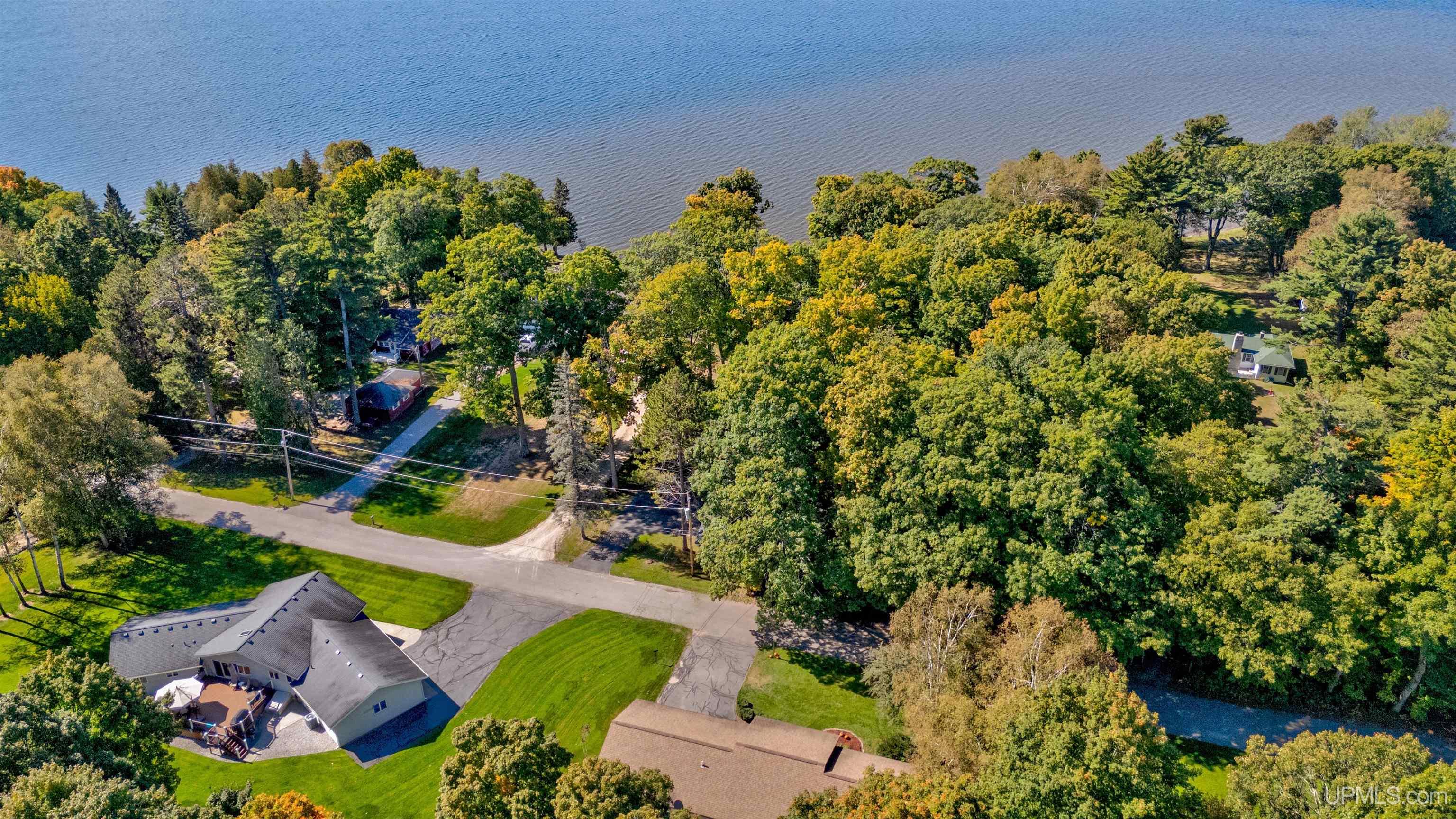 Photo 3 of Single family home for sale at 1280 N Mary St, Manistique, MI 49854 | MLS# 50223821 | Listing updated on 2026-10-07