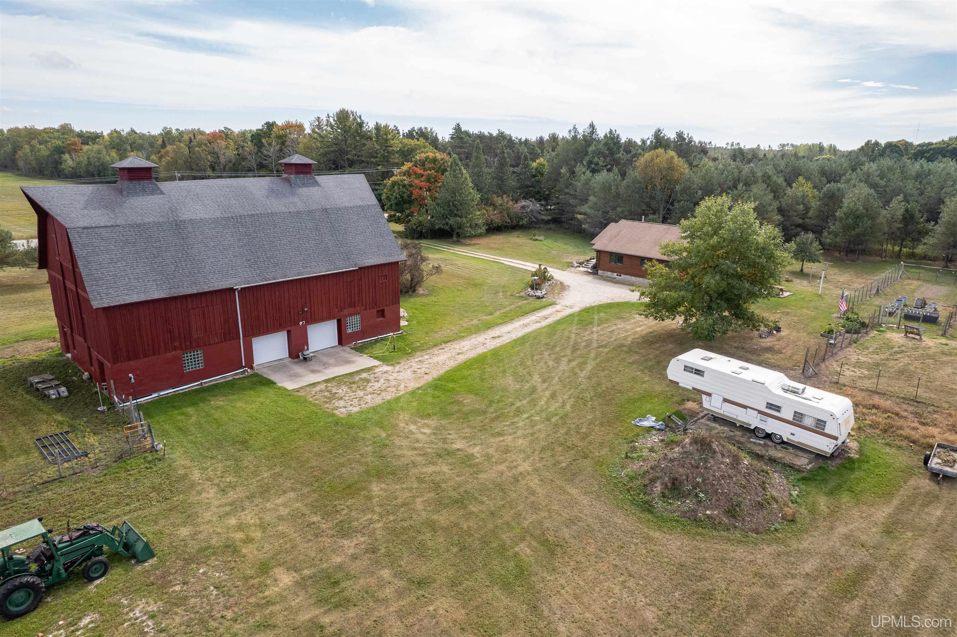 Photo 3 of Single family home for sale at 1011 N State Hwy M94, Manistique, MI 49854 | MLS# 50223822 | Listing updated on 2026-10-05