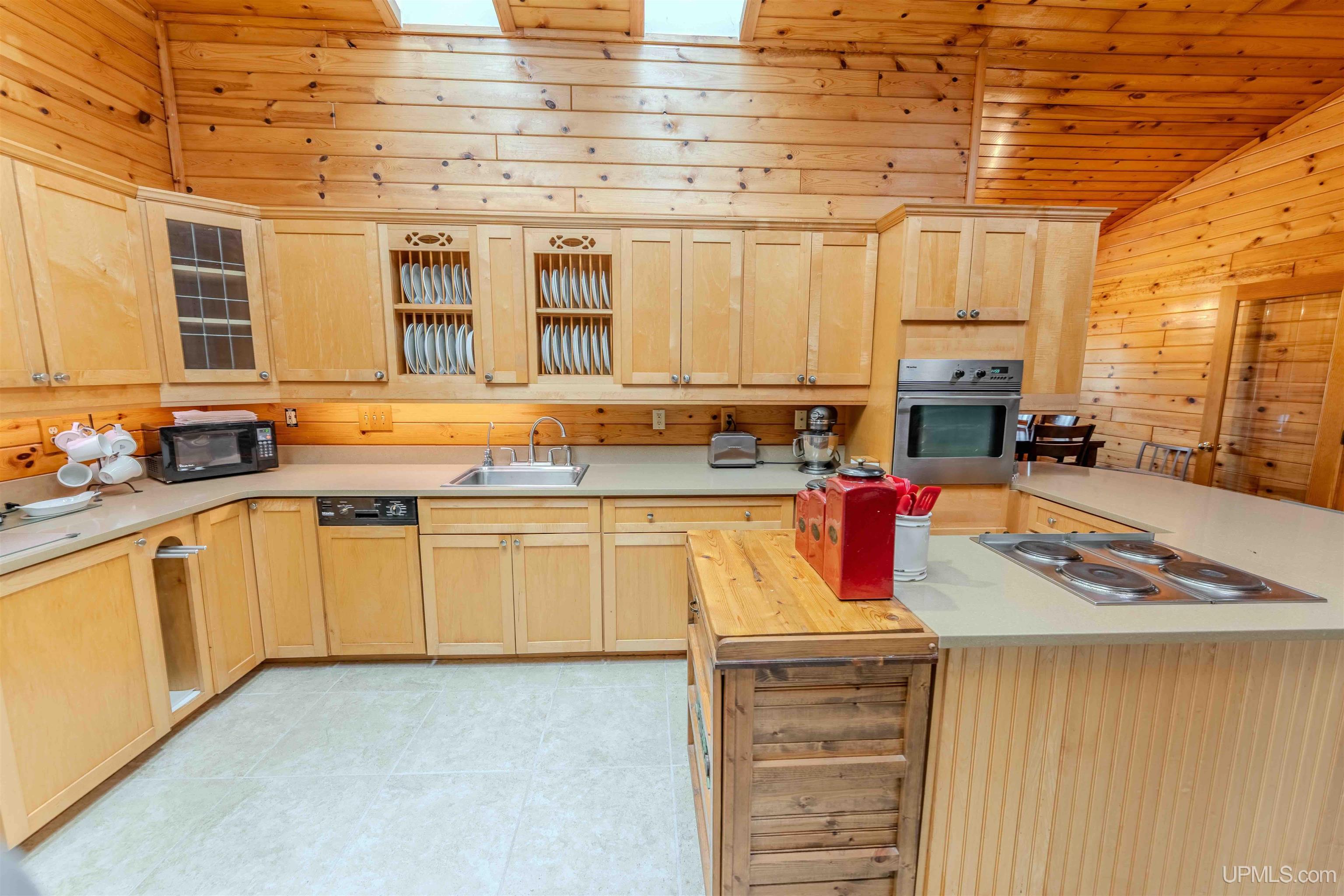 Photo 4 of Single family home for sale at 1011 N State Hwy M94, Manistique, MI 49854 | MLS# 50223822 | Listing updated on 2026-10-05