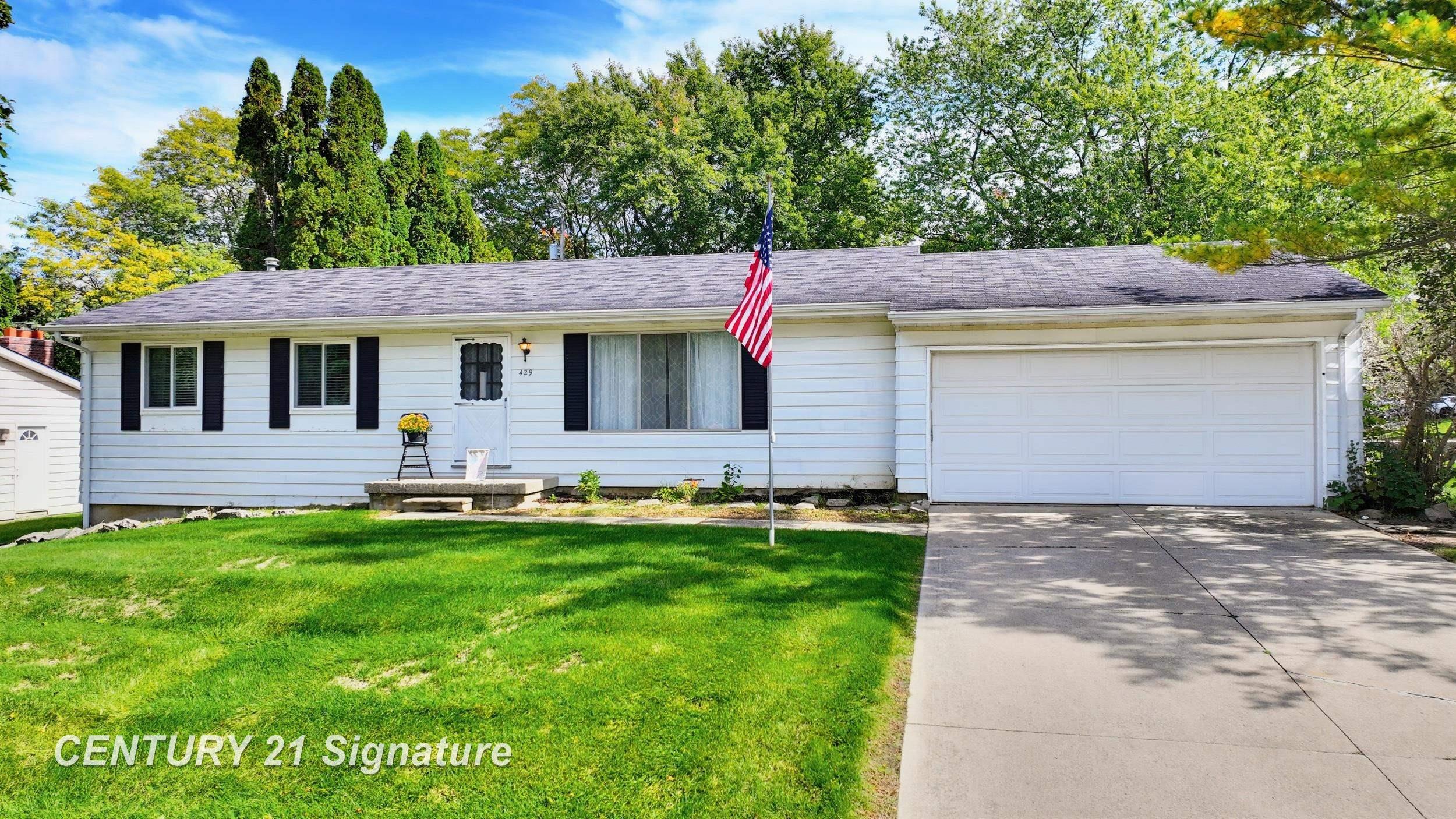 Photo 1 of Single family home for sale at 429 Holland Rd, Flushing, MI 48433 | MLS# 50223835 | Listing updated on 2026-10-05