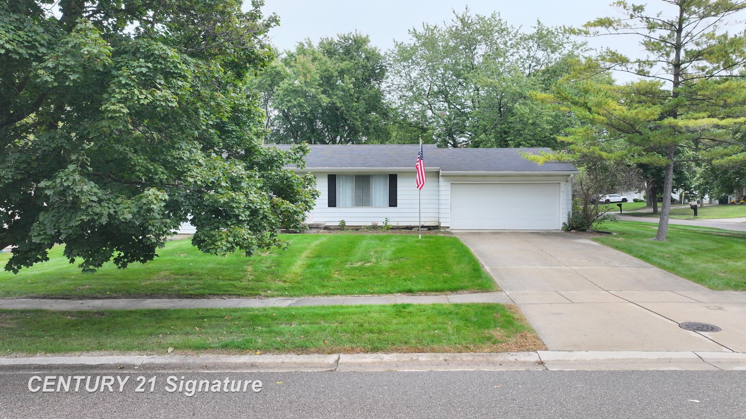 Photo 3 of Single family home for sale at 429 Holland Rd, Flushing, MI 48433 | MLS# 5050223835 | Listing updated on 2026-10-05