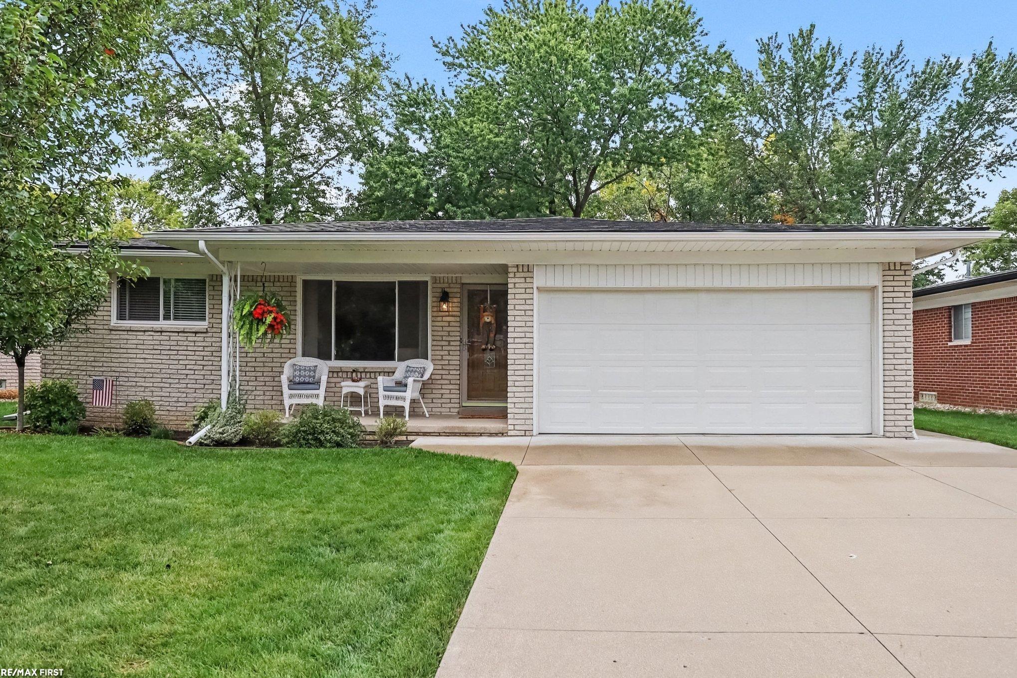 Photo 2 of Single family home for sale at 17512 Contesti Dr, Clinton Township, MI 48035 | MLS# 58050223837 | Listing updated on 2026-10-05