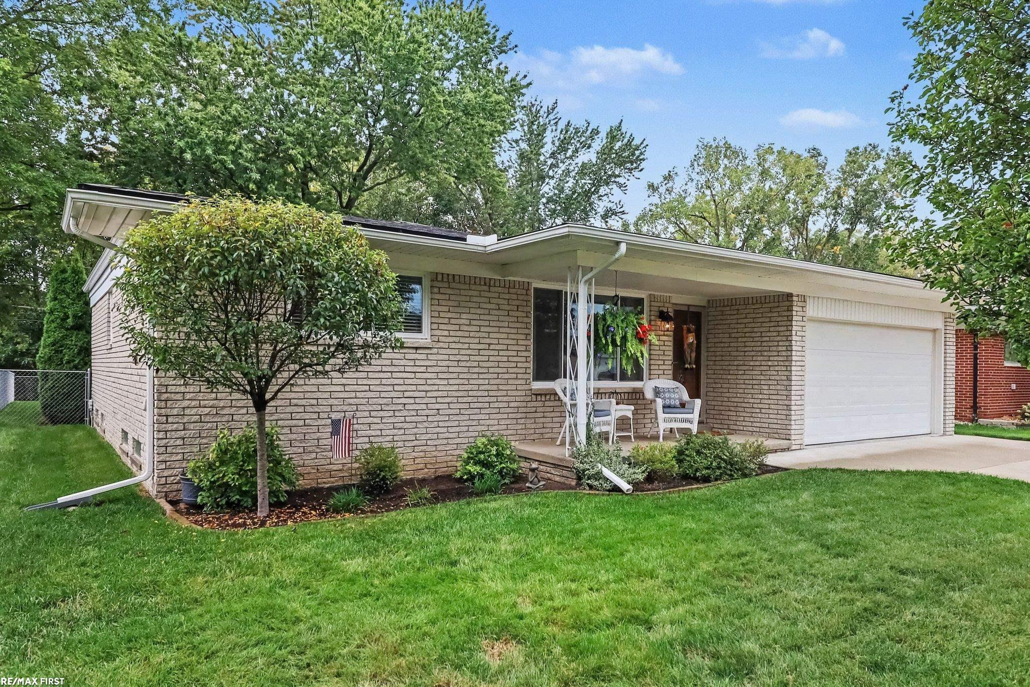 Photo 3 of Single family home for sale at 17512 Contesti Dr, Clinton Township, MI 48035 | MLS# 58050223837 | Listing updated on 2026-10-05