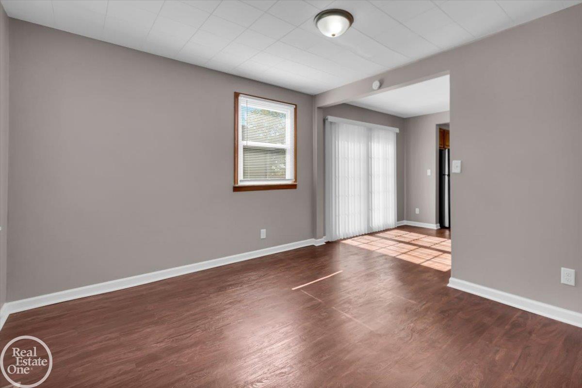 Photo 3 of Single family home for sale at 2631 24th Street, Port Huron, MI 48060 | MLS# 58050223845 | Listing updated on 2026-10-05