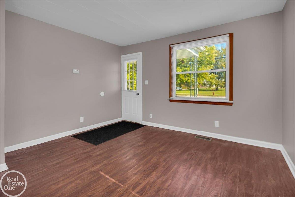 Photo 4 of Single family home for sale at 2631 24th Street, Port Huron, MI 48060 | MLS# 58050223845 | Listing updated on 2026-10-05