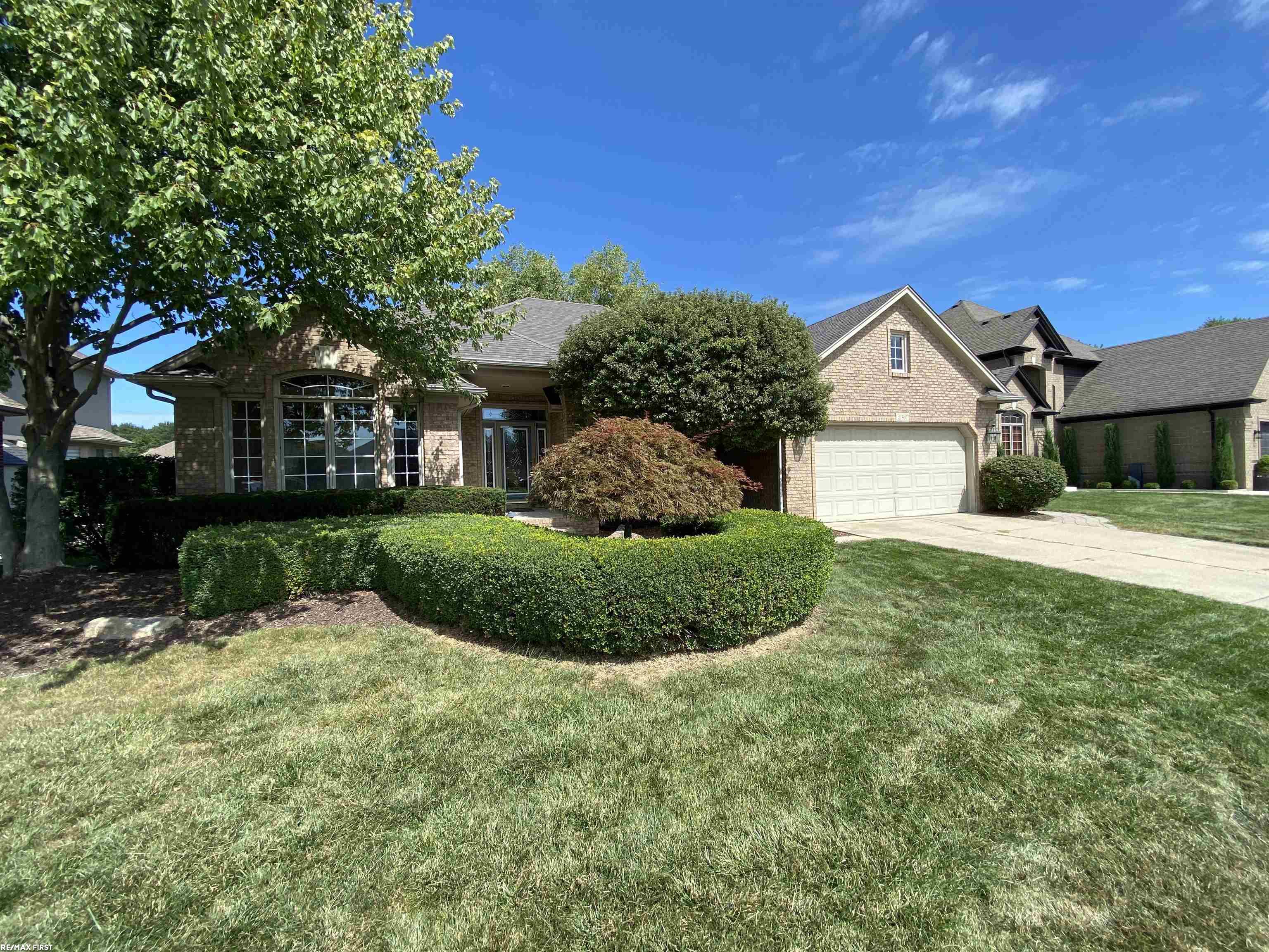 Photo 1 of Single family home for sale at 21597 Pinnacle Ct, Macomb, MI 48042 | MLS# 58050223855 | Listing updated on 2026-10-05