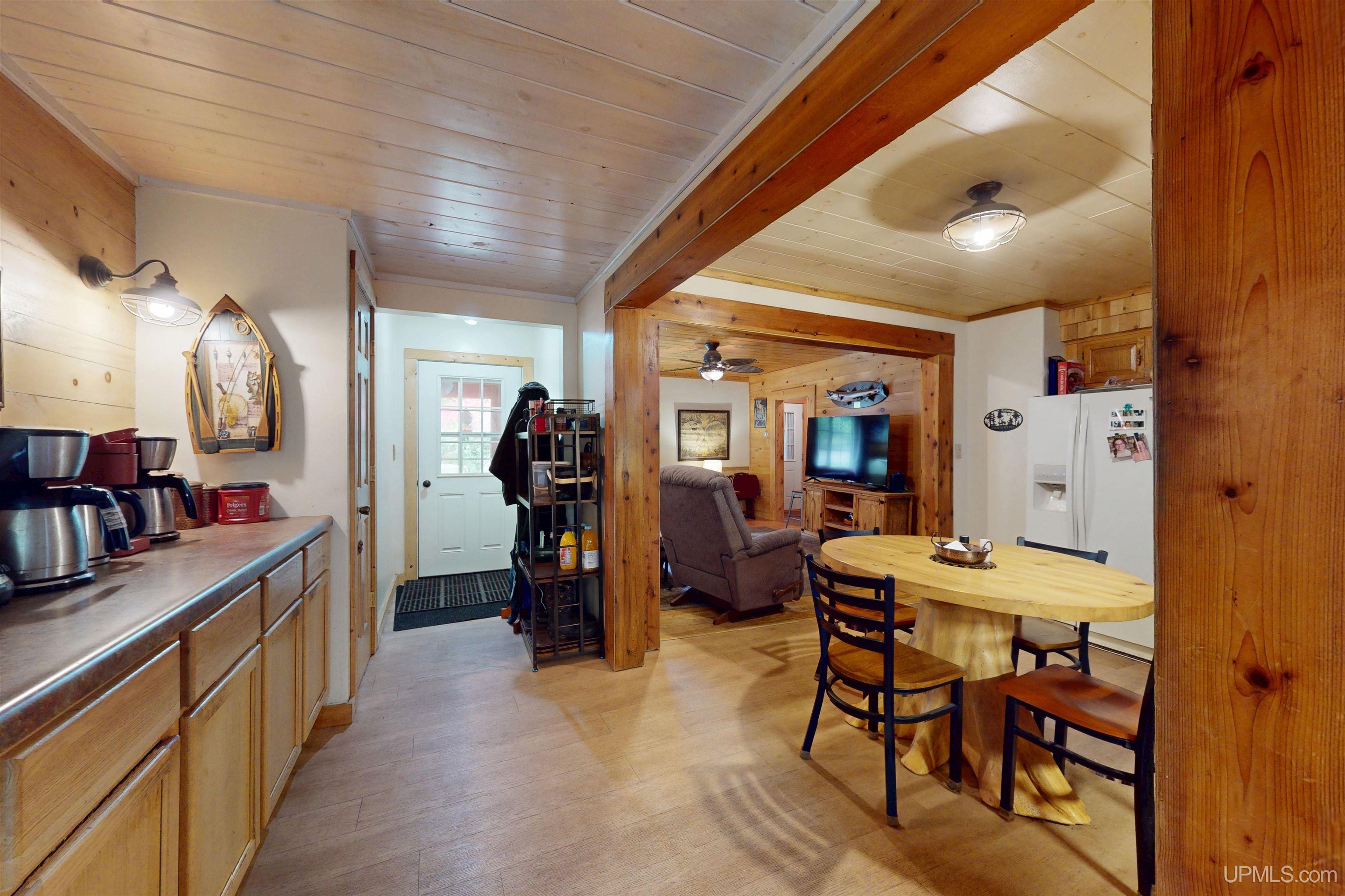 Photo 3 of Single family home for sale at 1260 N Vandenboom Ave, Marquette, MI 49855 | MLS# 50223859 | Listing updated on 2026-10-06