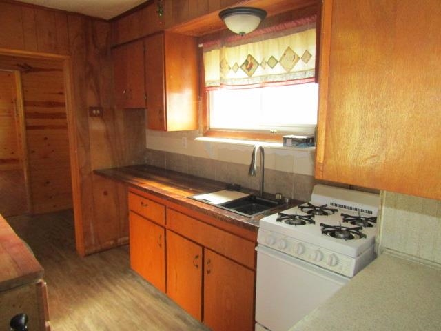 Photo 3 of Single family home for sale at 615 Glenwood Ave, Owosso, MI 48867 | MLS# 50223877 | Listing updated on 2026-10-05