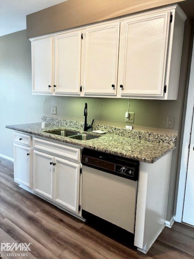Listing Photo 8 - Condo for sale in building located at 35466 Stillmeadow Ln, Clinton Township, MI 48035