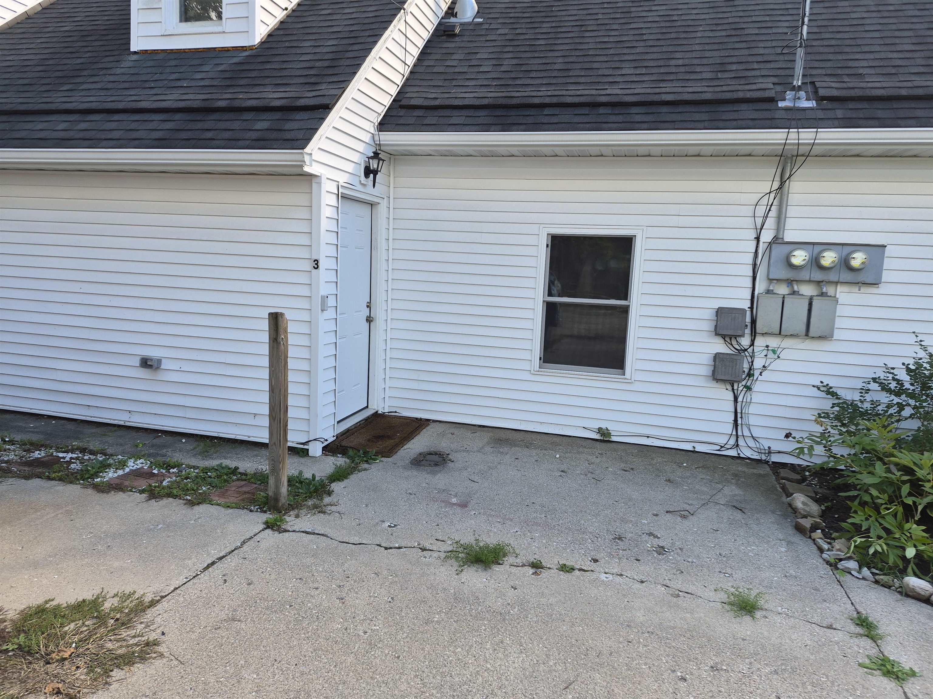 Photo 1 of Single family home for sale at 139 W Deer St, Gladwin, MI 48624 | MLS# 50223898 | Listing updated on 2026-10-07