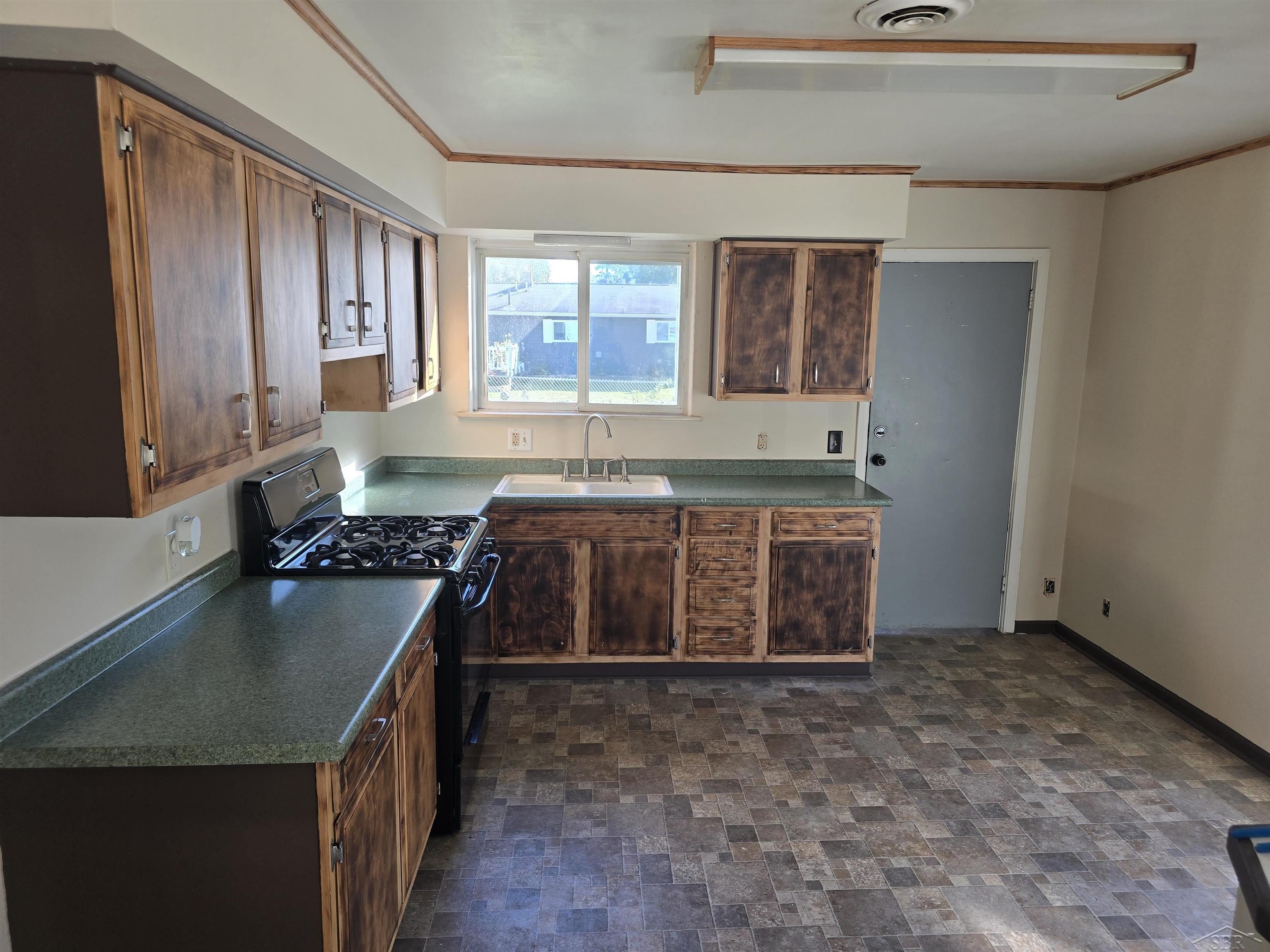 Photo 3 of Single family home for sale at 1106 N Dean St, Bay City, MI 48706 | MLS# 61050223899 | Listing updated on 2026-10-05